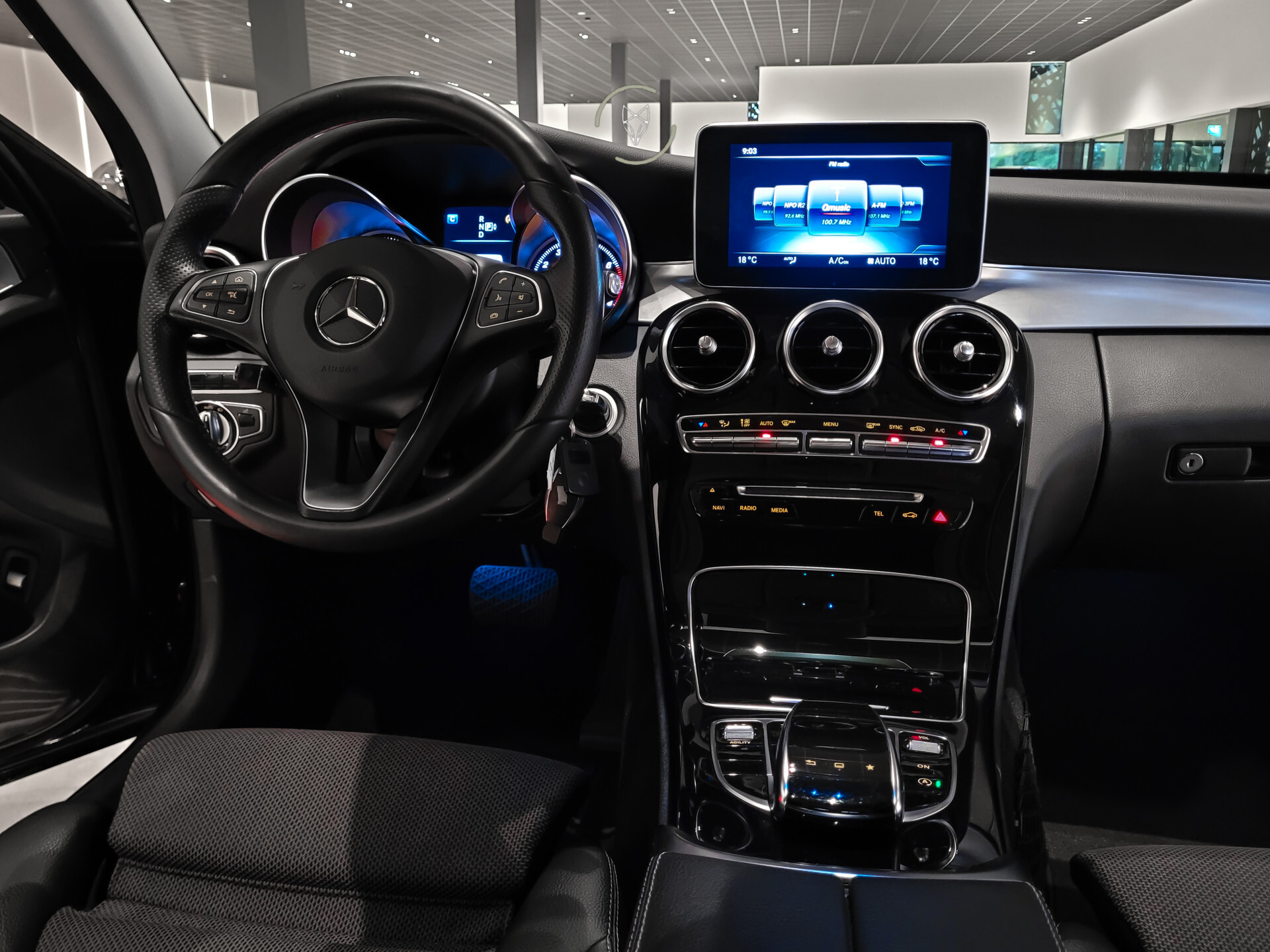 Mercedes-Benz C-Klasse 180 Avantgarde Schuifdak | ILS | Comand | Verw-stoelen | Spoorpakket | Sfeerverlichting | New Service Foto 26