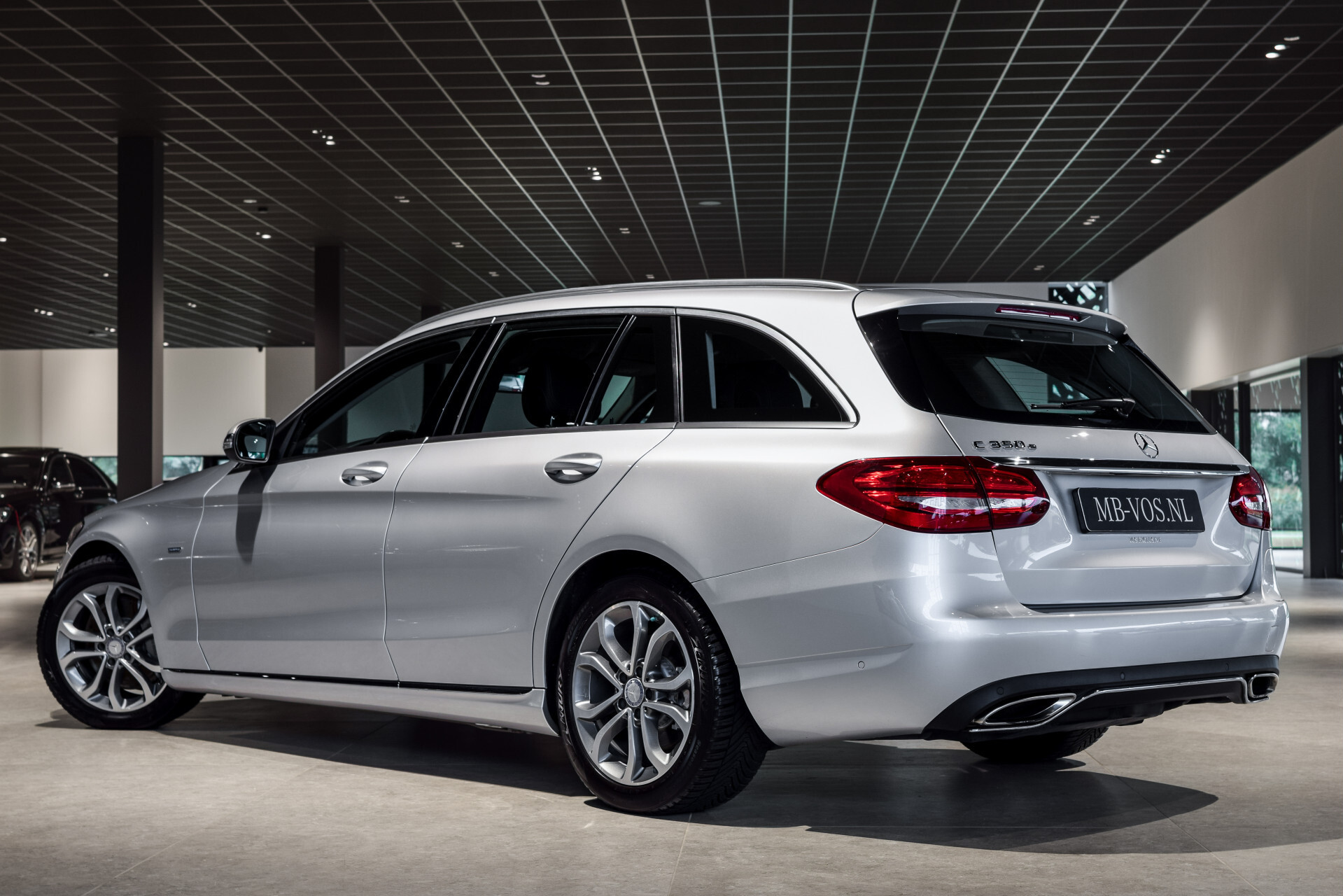 Mercedes-Benz C-Klasse Estate 350 e Avantgarde Airmatic | Camera | Verw-stoelen | Sfeerverlichting | Aut-kofferklep | New Service Foto 2