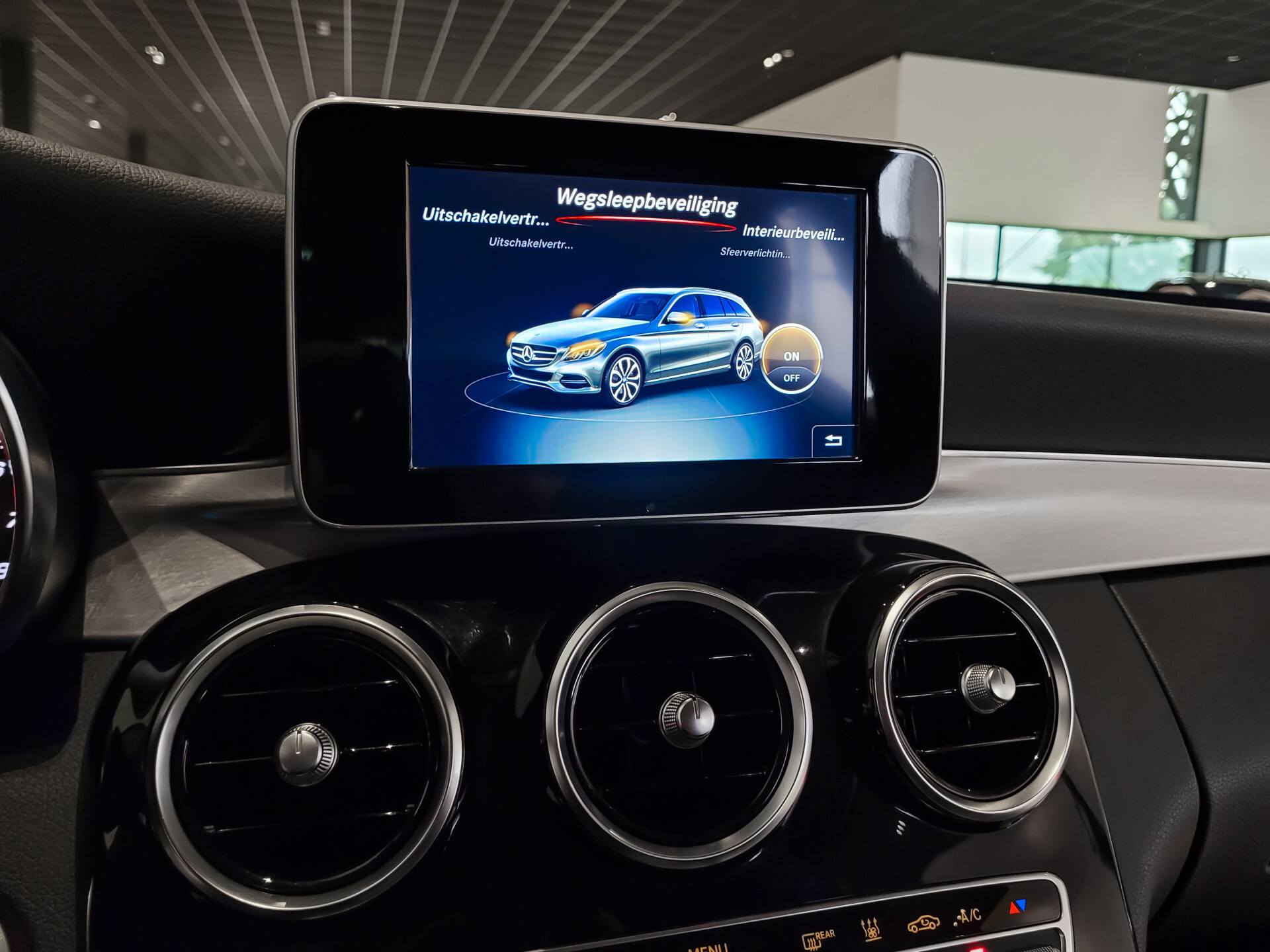 Mercedes-Benz C-Klasse Estate 350 e Avantgarde Airmatic | Camera | Verw-stoelen | Sfeerverlichting | Aut-kofferklep | New Service Foto 20