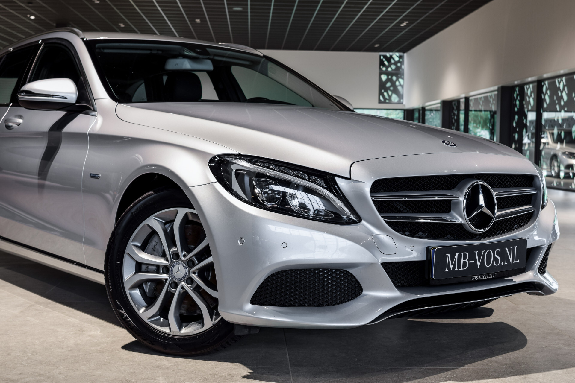 Mercedes-Benz C-Klasse Estate 350 e Avantgarde Airmatic | Camera | Verw-stoelen | Sfeerverlichting | Aut-kofferklep | New Service Foto 29