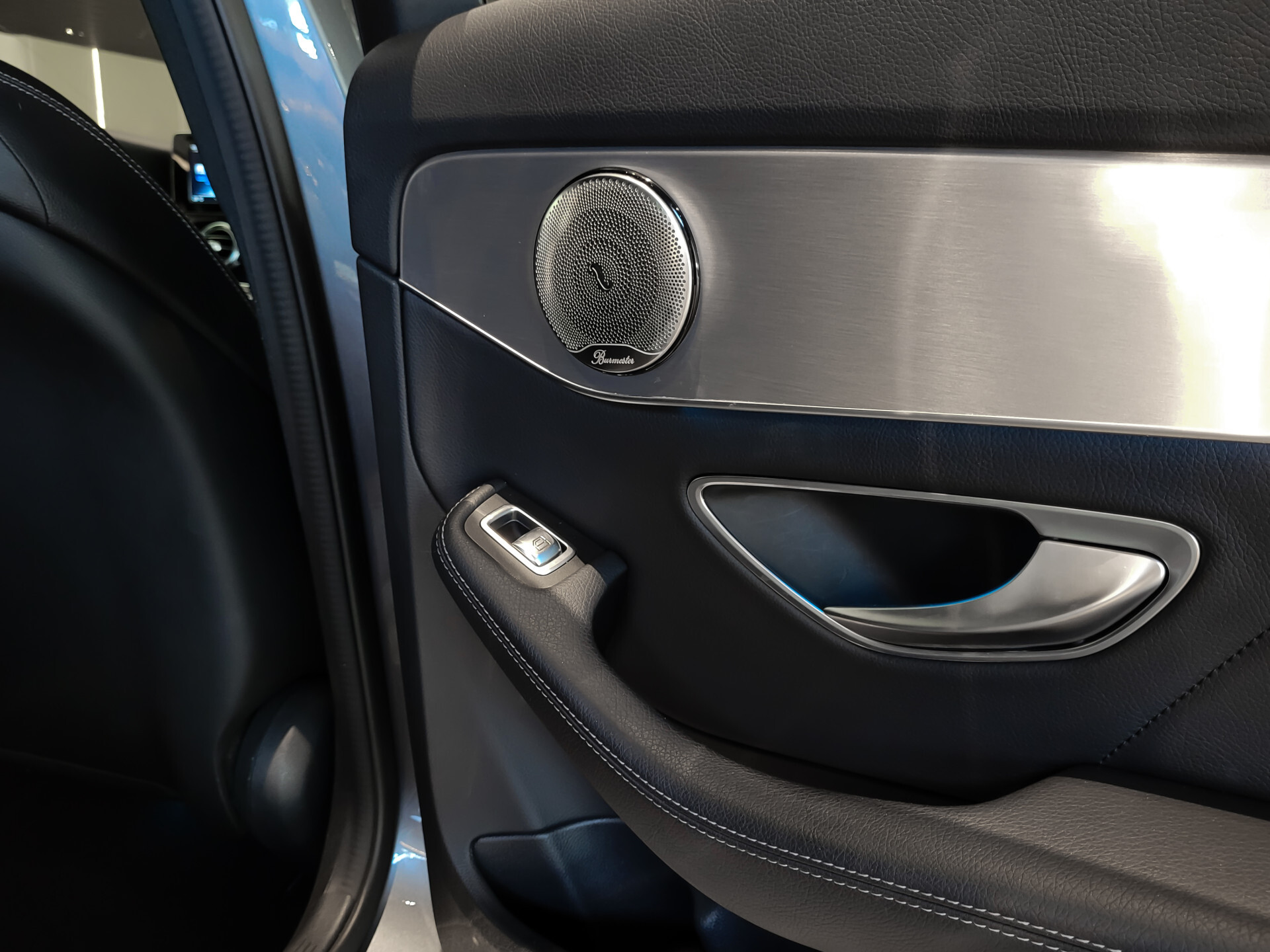 Mercedes-Benz C-Klasse Estate 180 AMG Sport Edition Leder | Sfeerverlichting | Aut-kofferklep | LED | 19" | New Service/APK Foto 24