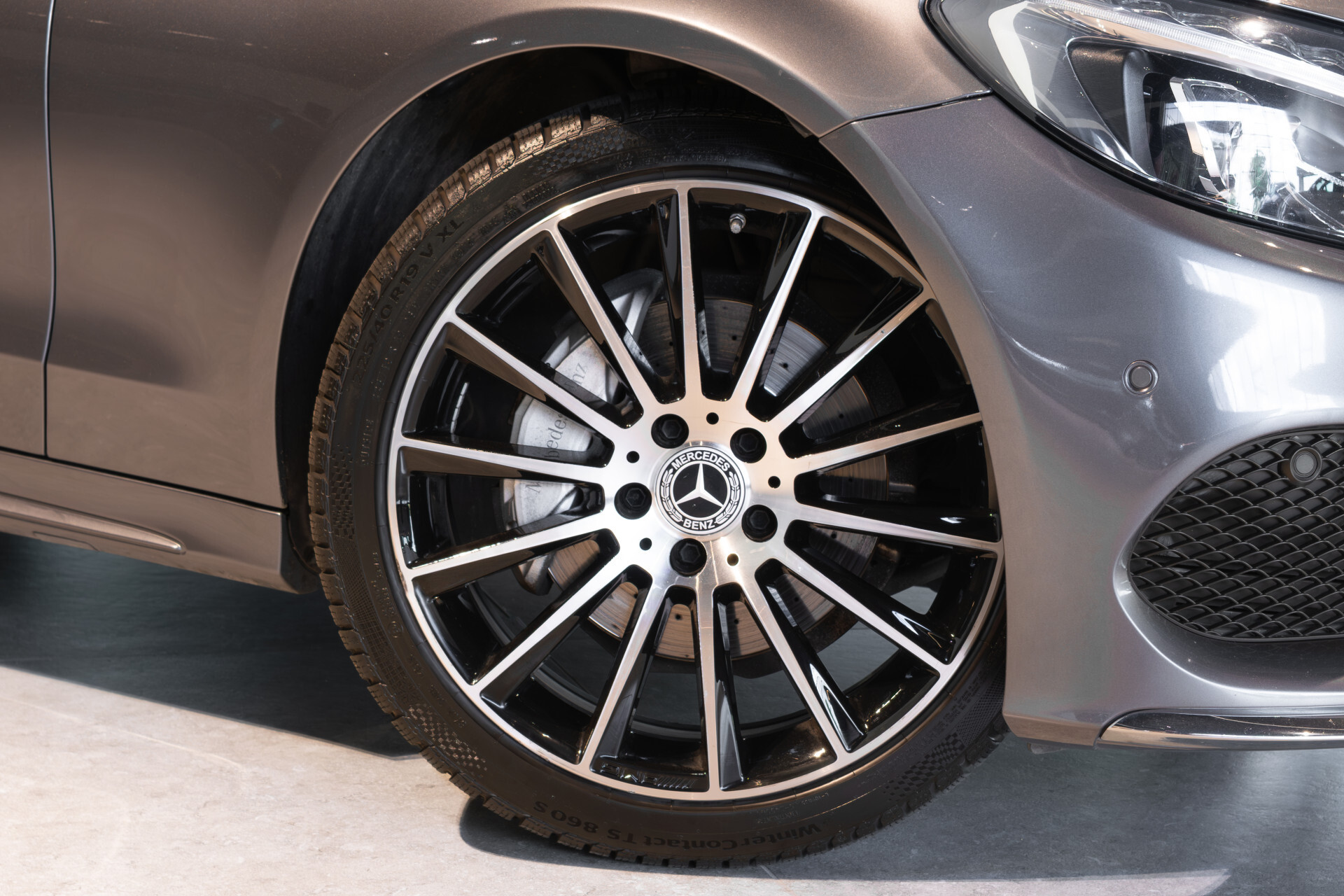 Mercedes-Benz C-Klasse Estate 180 AMG Sport Edition Leder | Sfeerverlichting | Aut-kofferklep | LED | 19" | New Service/APK Foto 29