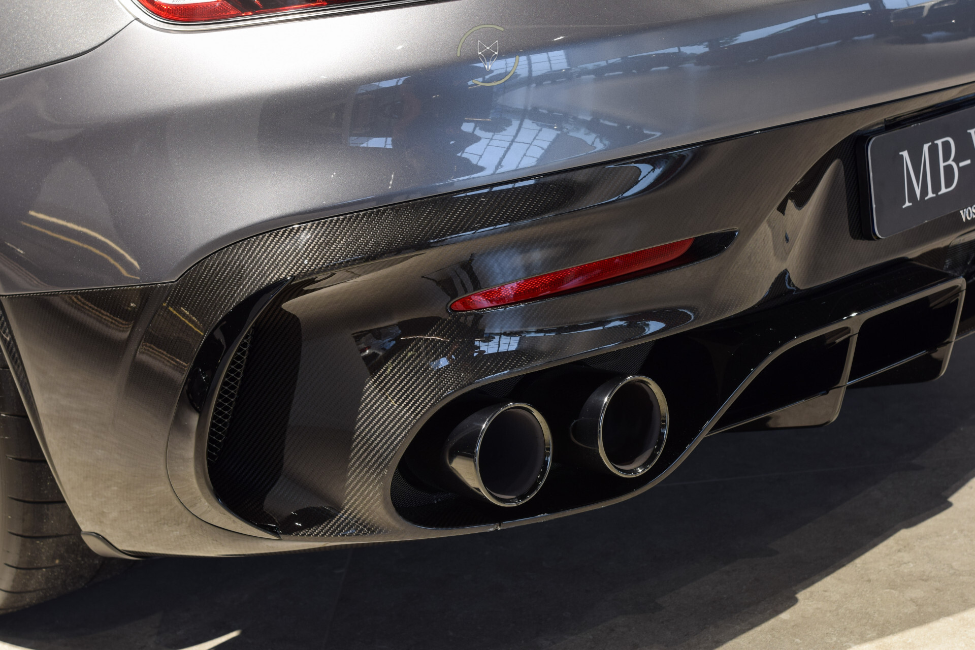 Mercedes-Benz AMG GT 4.0 Black Series Full Carbon | Burmester 3D | NL Auto Foto 32