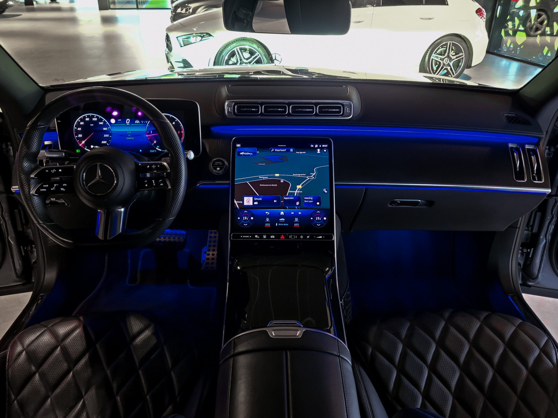 Mercedes-Benz S-Klasse 400d 4-M AMG Achterassturing | Ruitleder | Burmester | Rij-assistentie | Keyless | Night | 21" Aut9 Foto 6