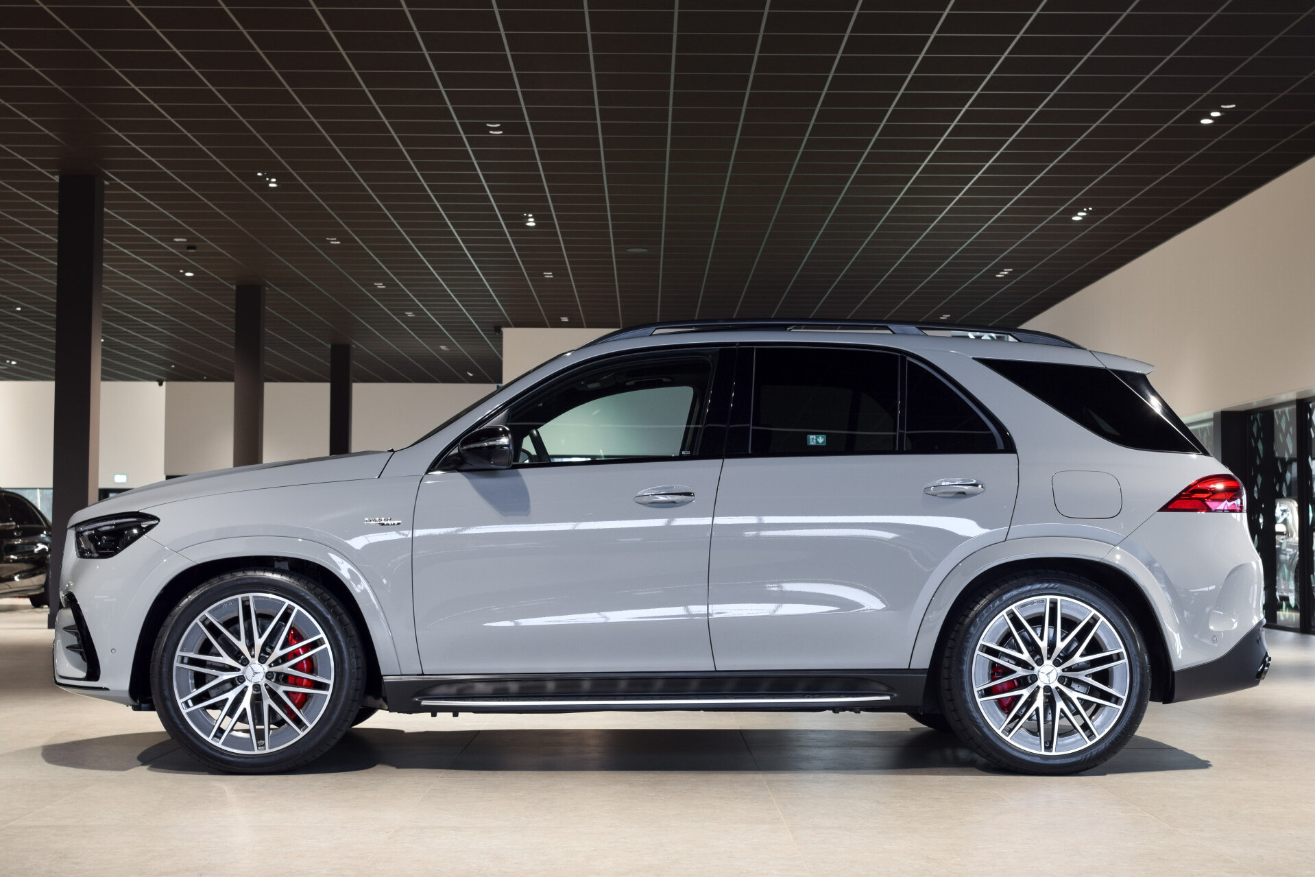 Mercedes-Benz GLE AMG 53 Hybrid 4M+ Night | Carbon | Ruitleder | Performance | 22" | Massage | HUD | Stoelkoeling Foto 10