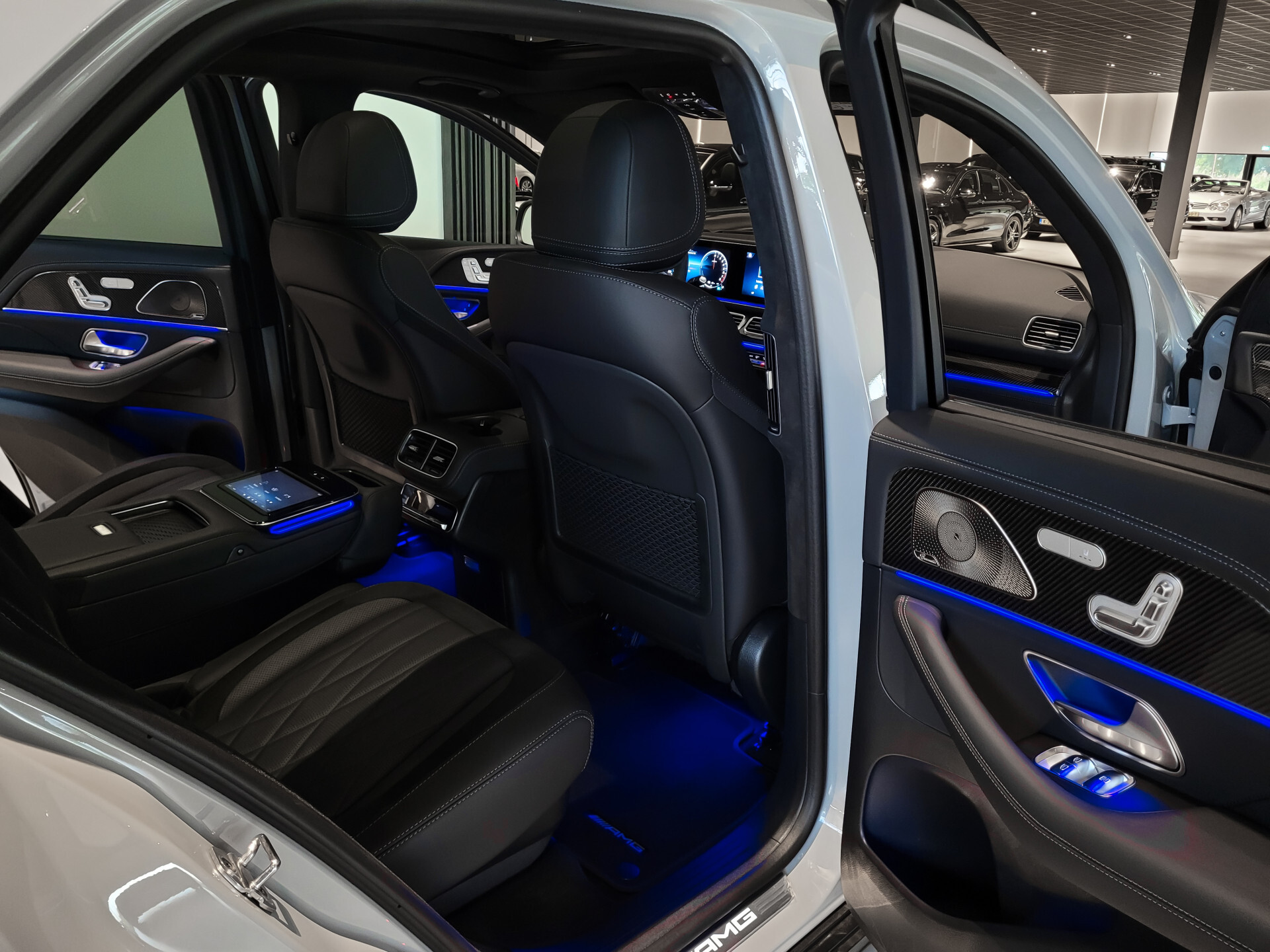 Mercedes-Benz GLE AMG 53 Hybrid 4M+ Night | Carbon | Ruitleder | Performance | 22" | Massage | HUD | Stoelkoeling Foto 36