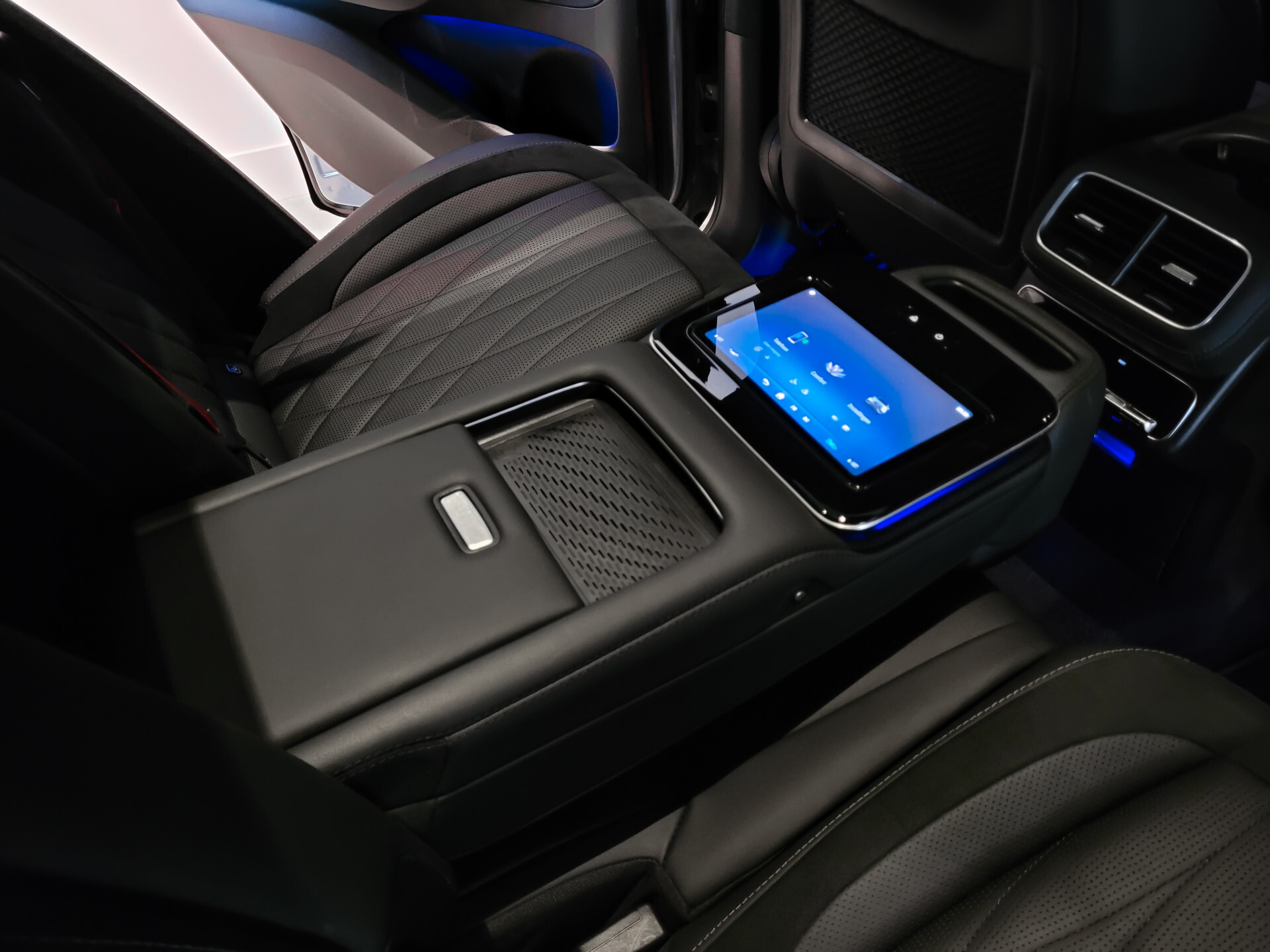 Mercedes-Benz GLE AMG 53 Hybrid 4M+ Night | Carbon | Ruitleder | Performance | 22" | Massage | HUD | Stoelkoeling Foto 38