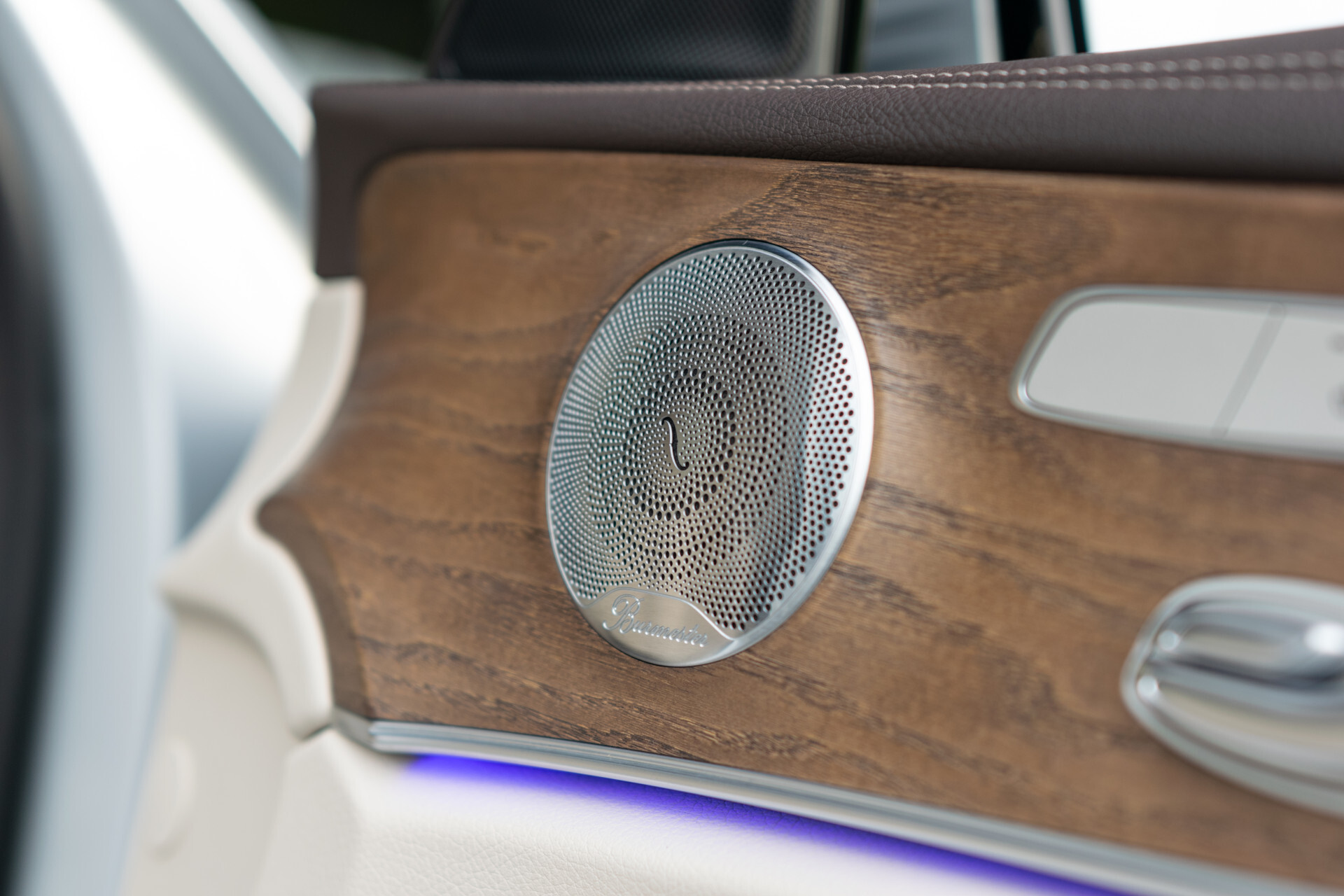 Mercedes-Benz E-Klasse Estate 250 Avantgarde ACC | Standkachel | Comand | 360 | Burmester | Mem | Exclusive | Volledige historie Foto 16