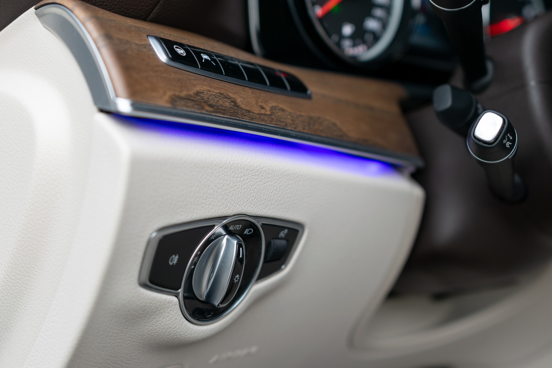 Mercedes-Benz E-Klasse Estate 250 Avantgarde ACC | Standkachel | Comand | 360 | Burmester | Mem | Exclusive | Volledige historie Foto 18