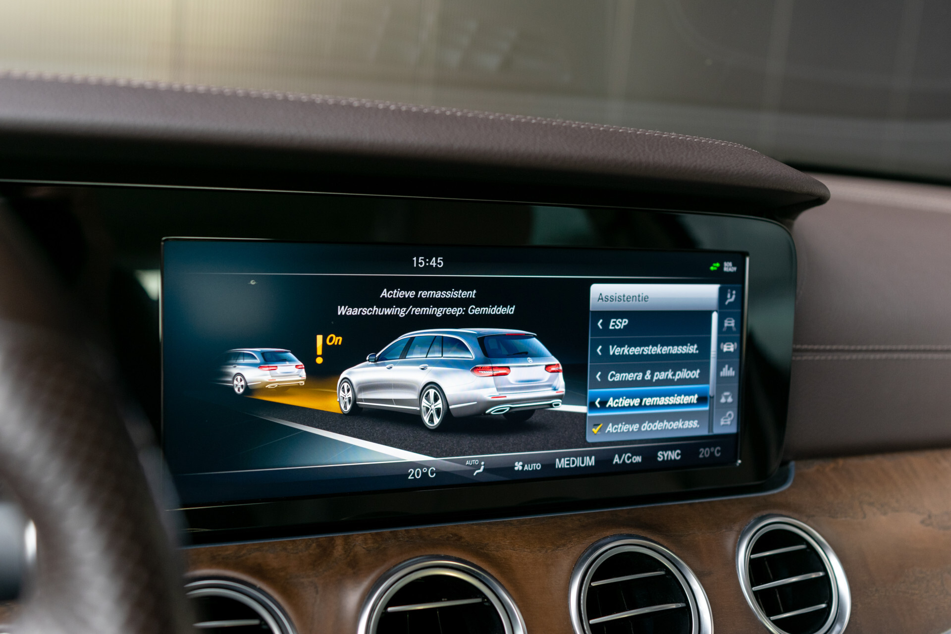 Mercedes-Benz E-Klasse Estate 250 Avantgarde ACC | Standkachel | Comand | 360 | Burmester | Mem | Exclusive | Volledige historie Foto 23