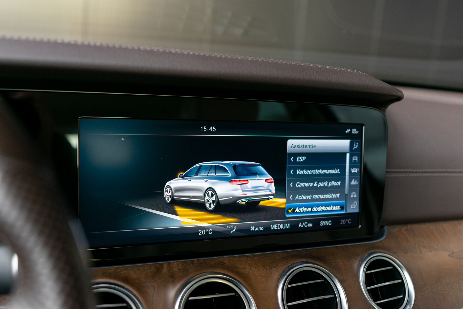Mercedes-Benz E-Klasse Estate 250 Avantgarde ACC | Standkachel | Comand | 360 | Burmester | Mem | Exclusive | Volledige historie Foto 25