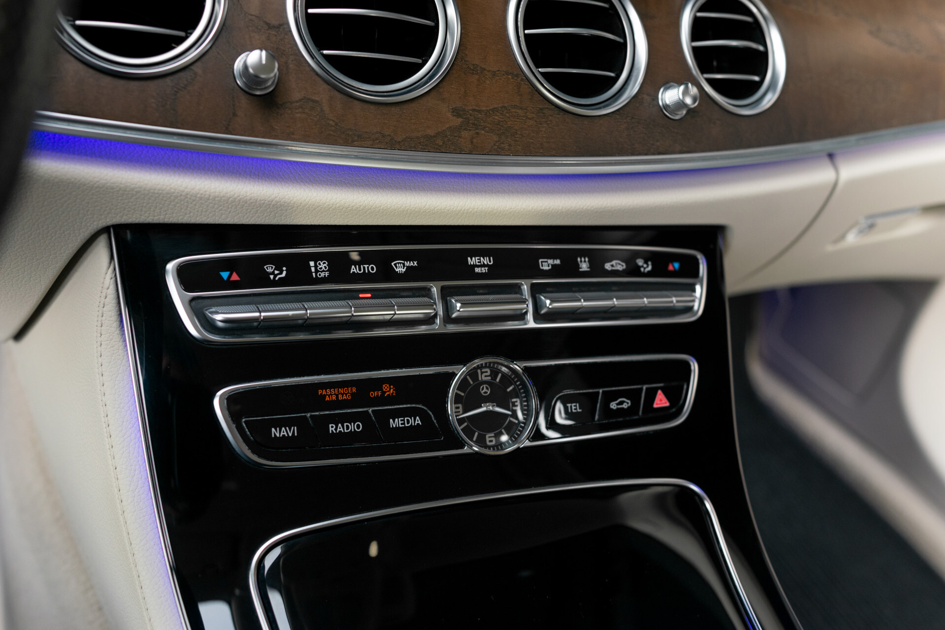 Mercedes-Benz E-Klasse Estate 250 Avantgarde ACC | Standkachel | Comand | 360 | Burmester | Mem | Exclusive | Volledige historie Foto 28