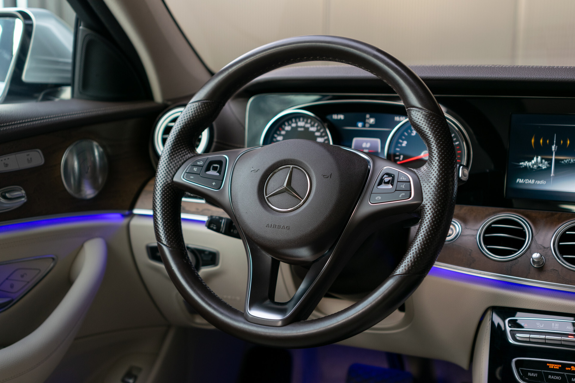 Mercedes-Benz E-Klasse Estate 250 Avantgarde ACC | Standkachel | Comand | 360 | Burmester | Mem | Exclusive | Volledige historie Foto 32