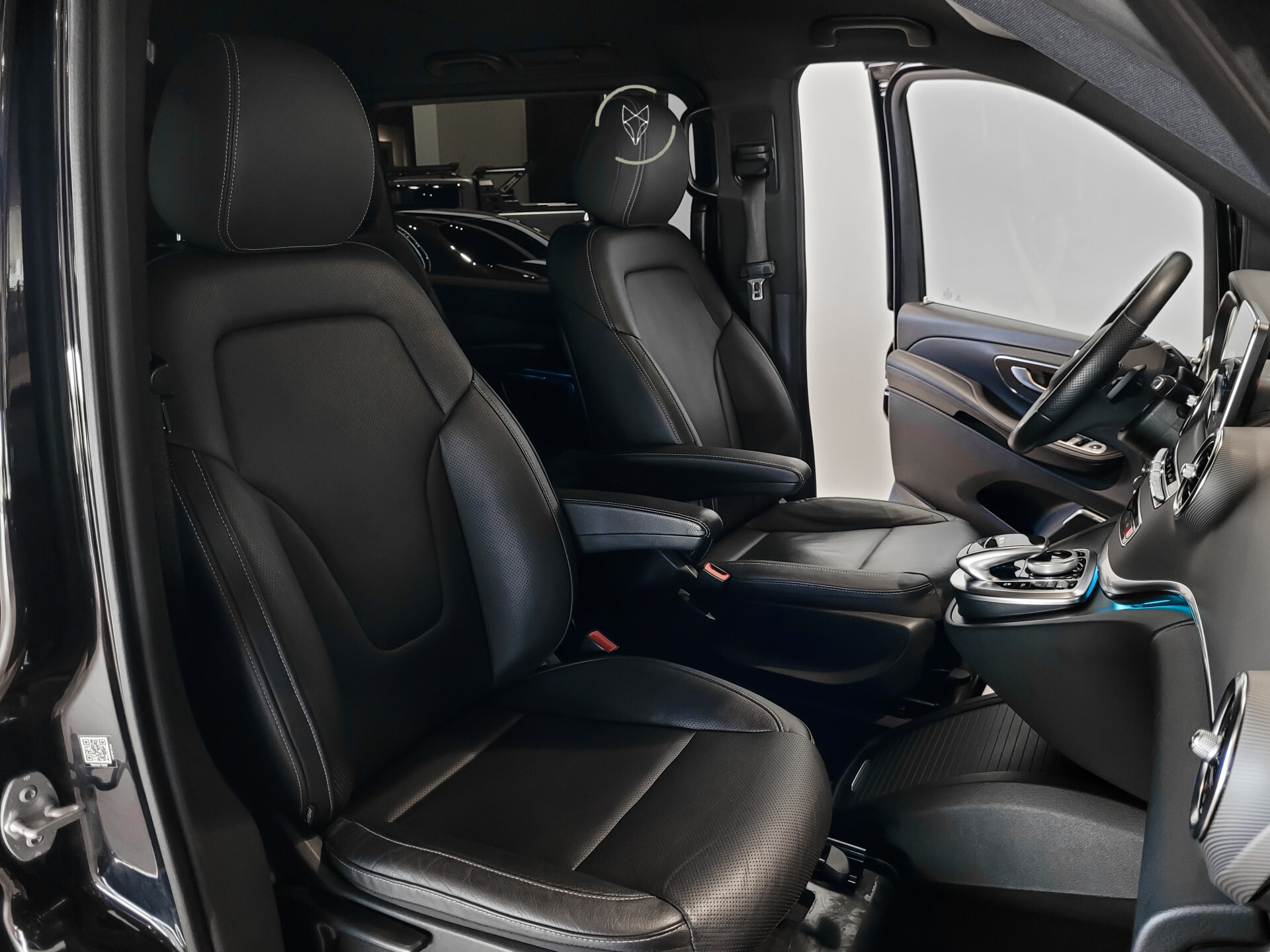 Mercedes-Benz V-Klasse 250d 4-M Lang Avantgarde Edition 8-Persoons | Distronic ACC | Standkachel | Burmester | 360 | Stoelkoeling | 19" Foto 11