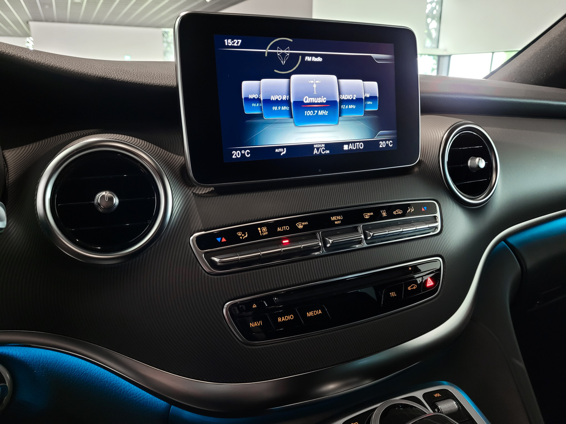 Mercedes-Benz V-Klasse 250d 4-M Lang Avantgarde Edition 8-Persoons | Distronic ACC | Standkachel | Burmester | 360 | Stoelkoeling | 19" Foto 15