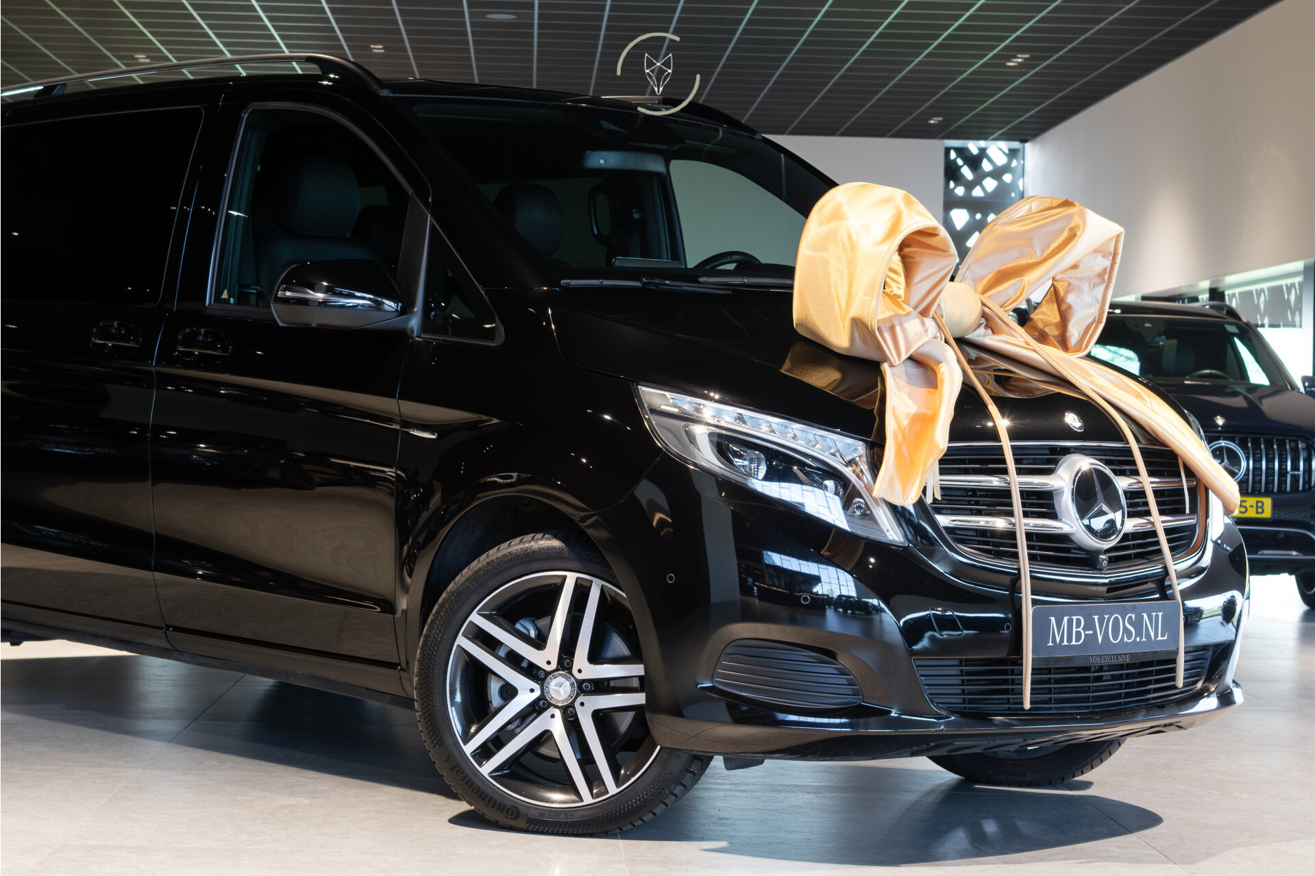 Mercedes-Benz V-Klasse 250d 4-M Lang Avantgarde Edition 8-Persoons | Distronic ACC | Standkachel | Burmester | 360 | Stoelkoeling | 19" Foto 4