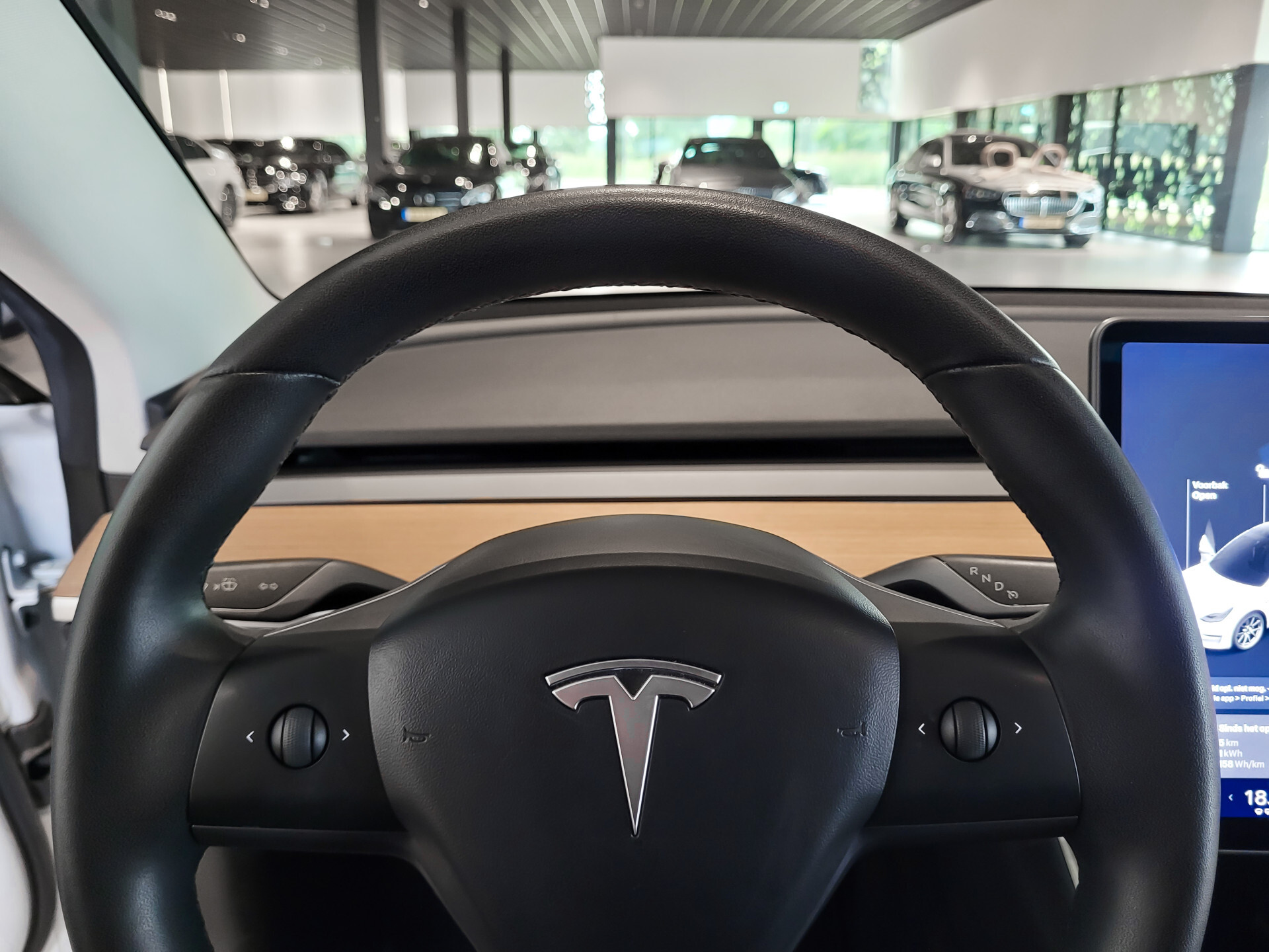 Tesla Model 3 Standard RWD Plus 60 kWh Pano | Leder | Autopilot | Camera | Verw Stln | SOH 89% | NL auto | 1ste eigenaar Foto 17