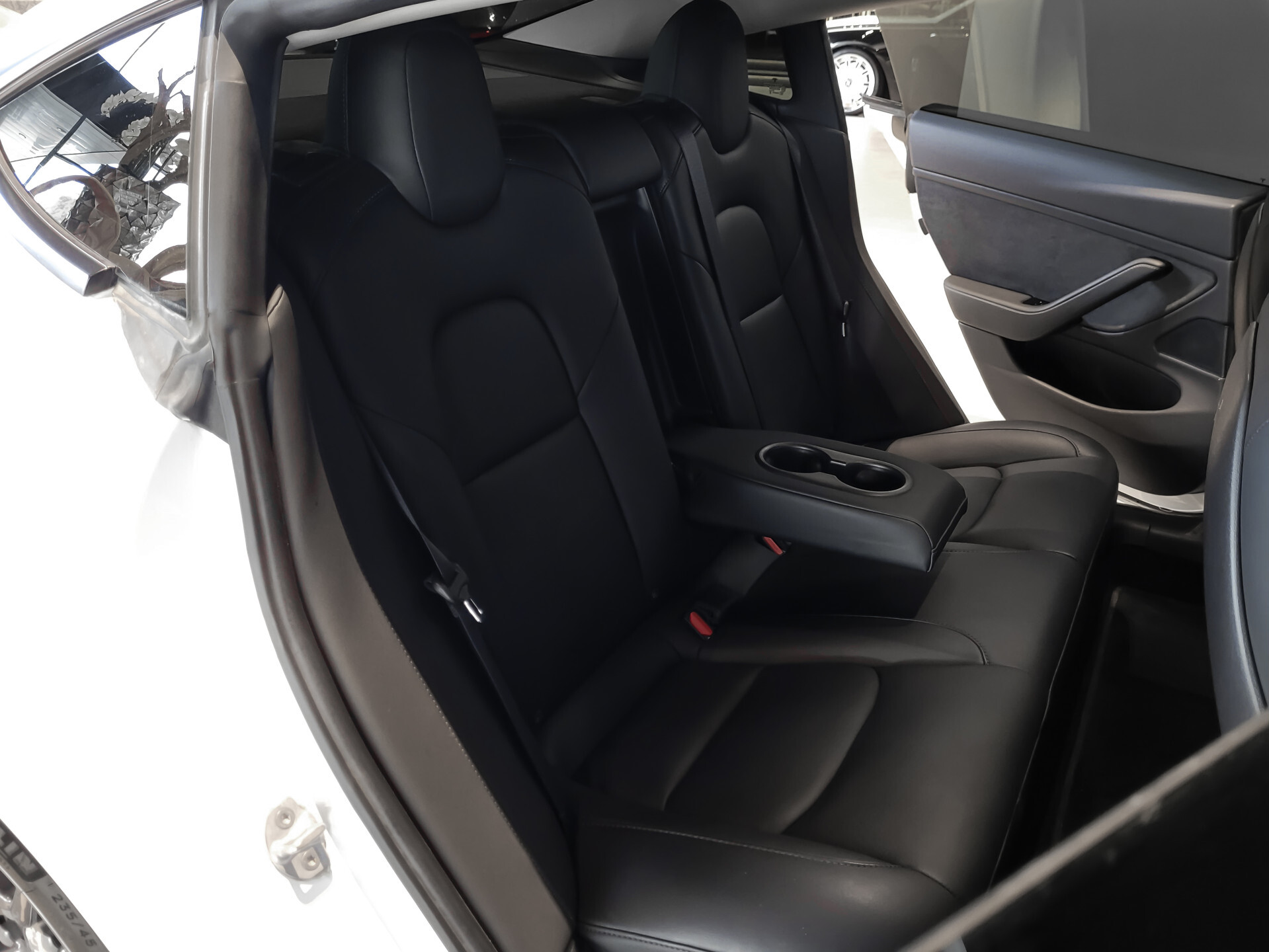 Tesla Model 3 Standard RWD Plus 60 kWh Pano | Leder | Autopilot | Camera | Verw Stln | SOH 89% | NL auto | 1ste eigenaar Foto 8