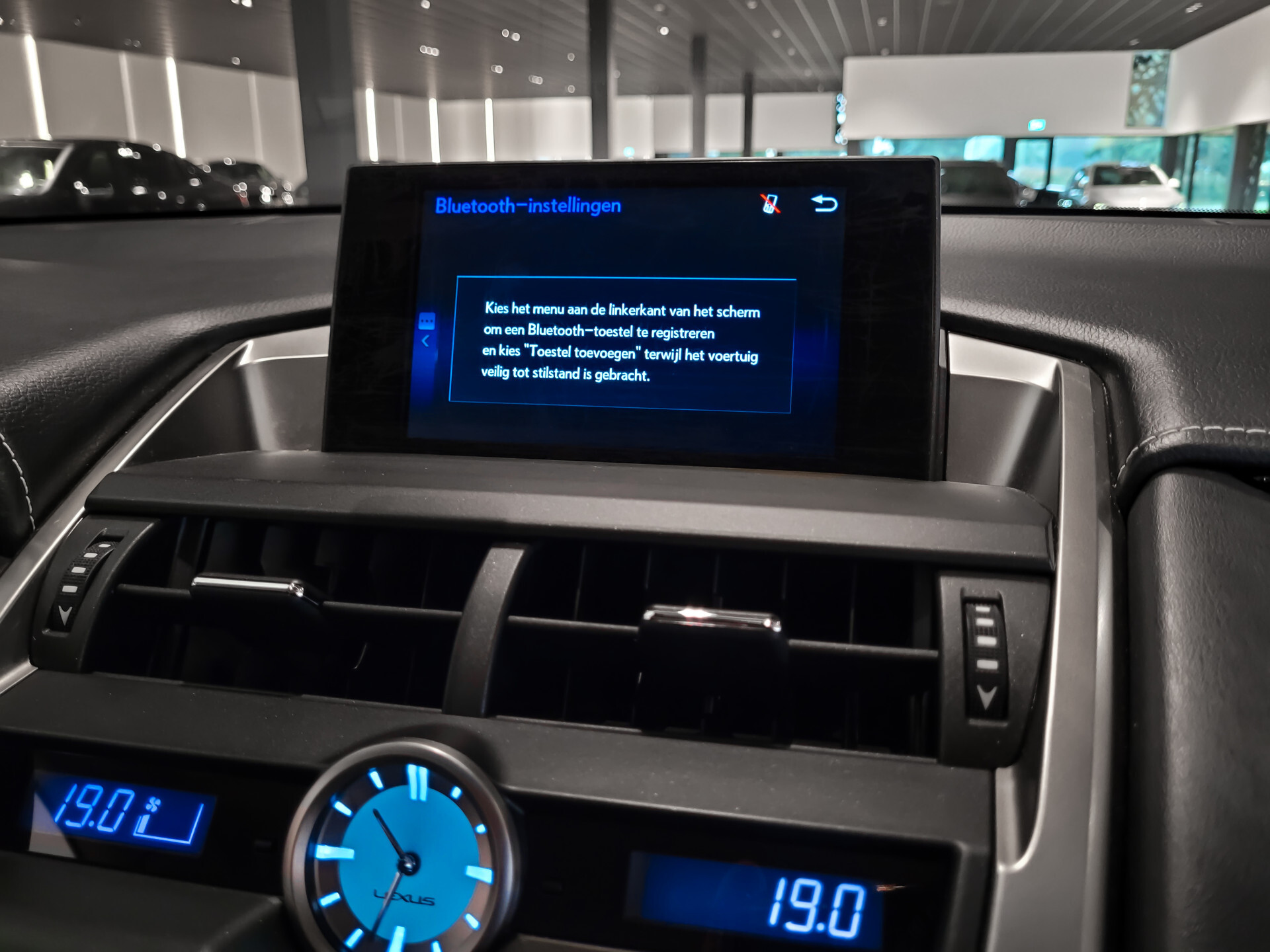 Lexus NX 300h AWD Business Line Dealer onderhouden | Mercury Grey | LED | Camera | Parkeersensoren Foto 21