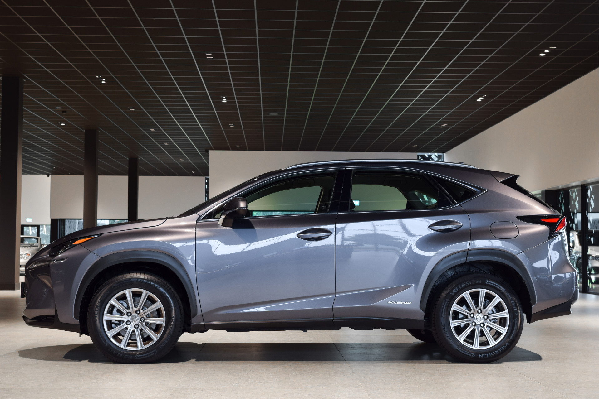 Lexus NX 300h AWD Business Line Dealer onderhouden | Mercury Grey | LED | Camera | Parkeersensoren Foto 8