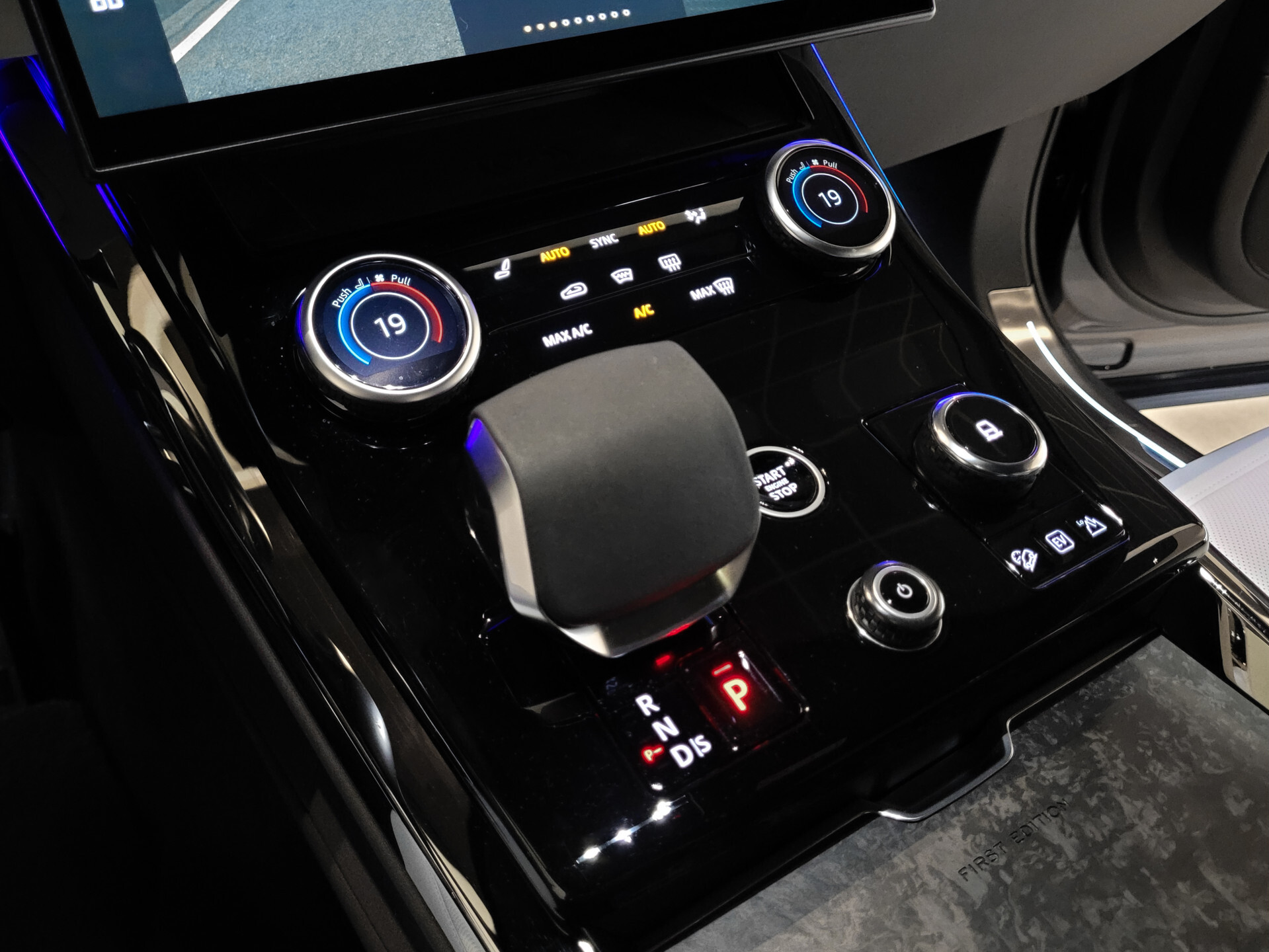 Land Rover Range Rover Sport 3.0 P510e First Edition Light Cloud leder | Forced Carbon | Massage | 23" | Trekhaak | BTW Foto 27