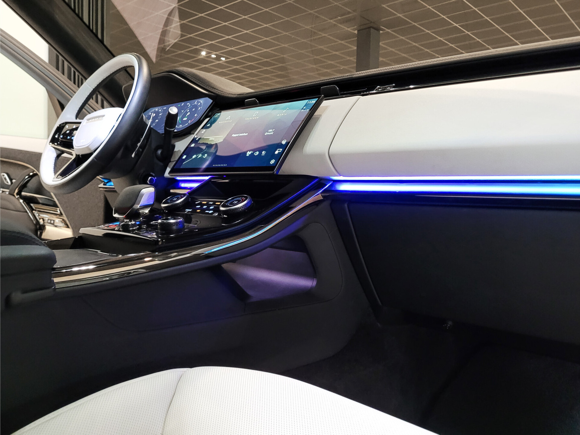 Land Rover Range Rover Sport 3.0 P510e First Edition Light Cloud leder | Forced Carbon | Massage | 23" | Trekhaak | BTW Foto 37