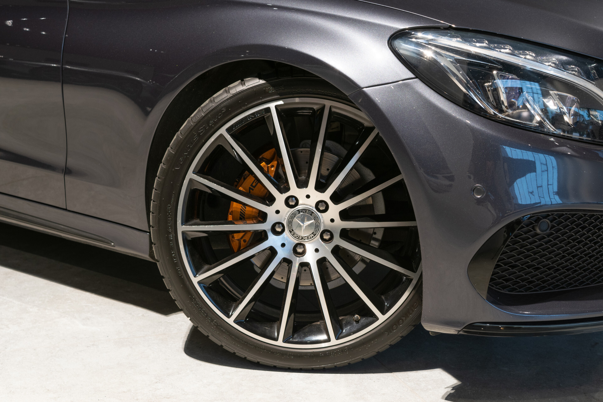 Mercedes-Benz C-Klasse 200 AMG Leder | Carbon | Burmester | 20" | ILS | Comand | Sfeerverlichting | Memory | Volledige historie Foto 38