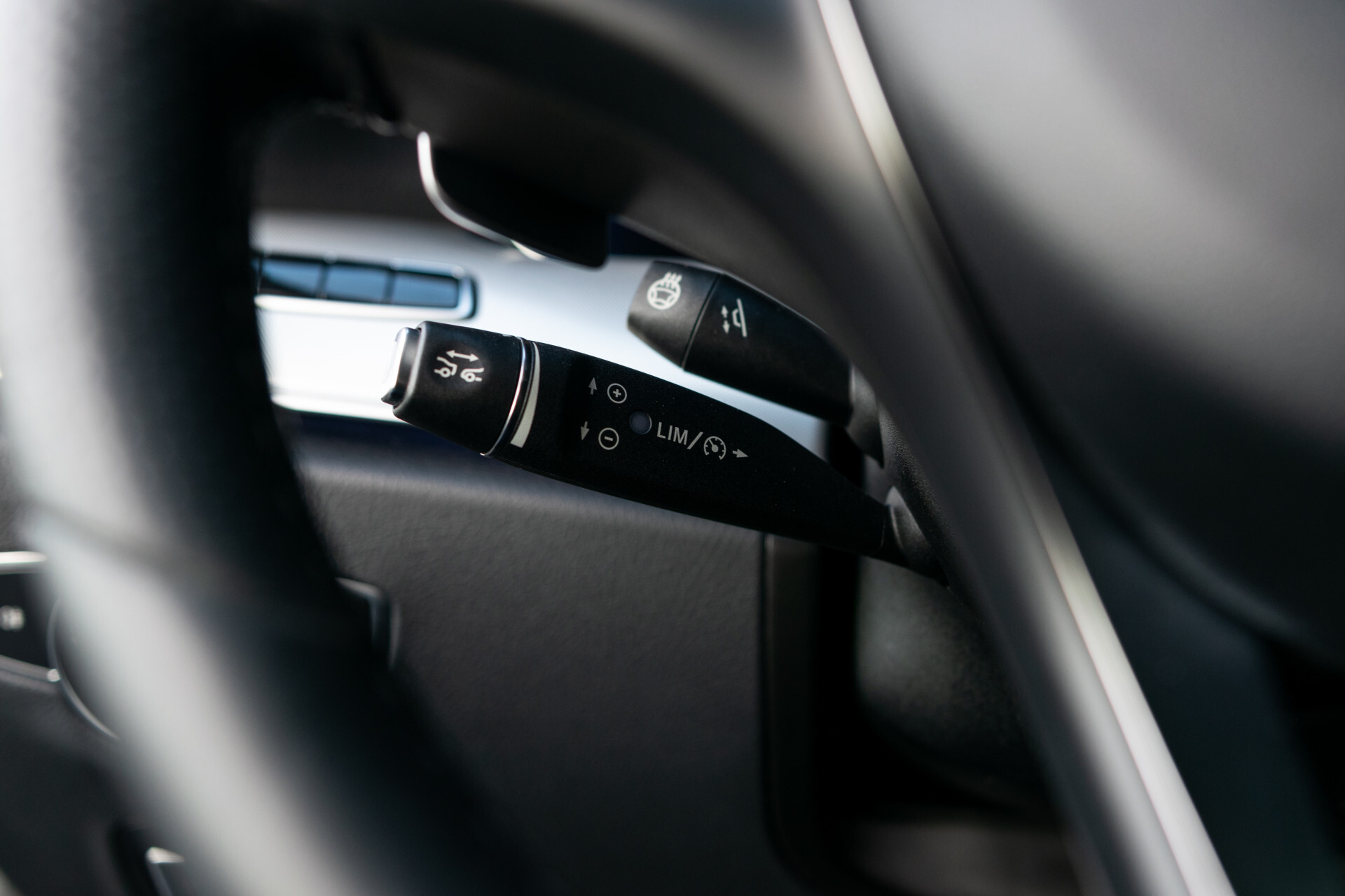 Mercedes-Benz E-Klasse Coupé 400 4-M AMG Night | ACC | Keyless | Soflclose | Mem | Panorama | Ambient | MULTIBEAM | 20" | New Service Foto 21