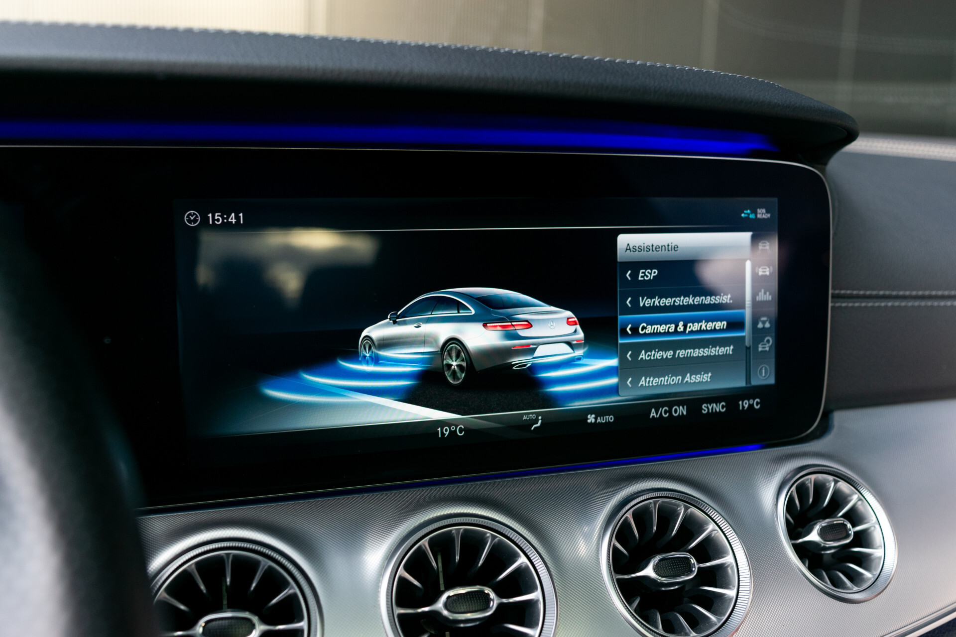 Mercedes-Benz E-Klasse Coupé 400 4-M AMG Night | ACC | Keyless | Soflclose | Mem | Panorama | Ambient | MULTIBEAM | 20" | New Service Foto 24