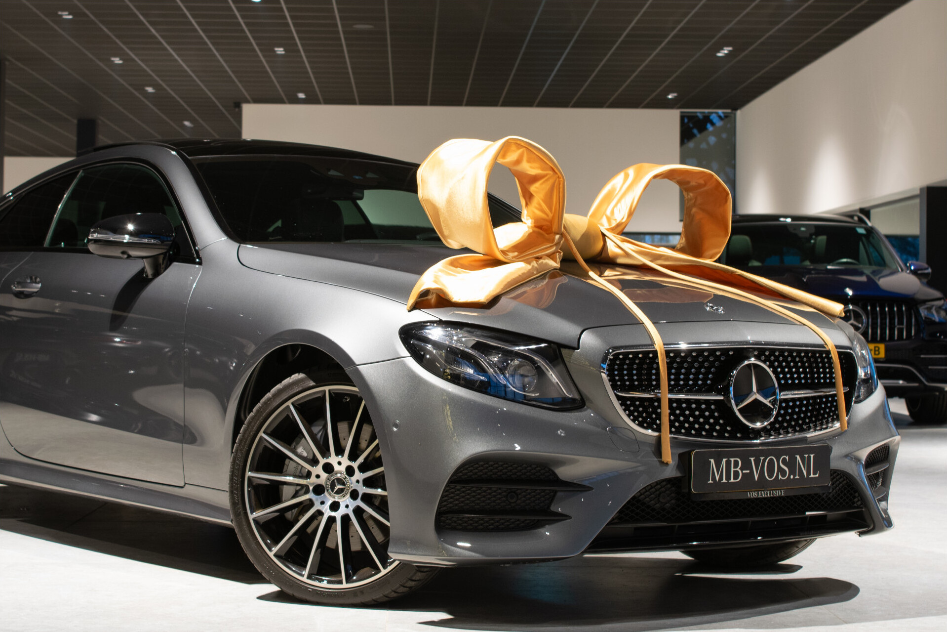 Mercedes-Benz E-Klasse Coupé 400 4-M AMG Night | ACC | Keyless | Soflclose | Mem | Panorama | Ambient | MULTIBEAM | 20" | New Service Foto 3