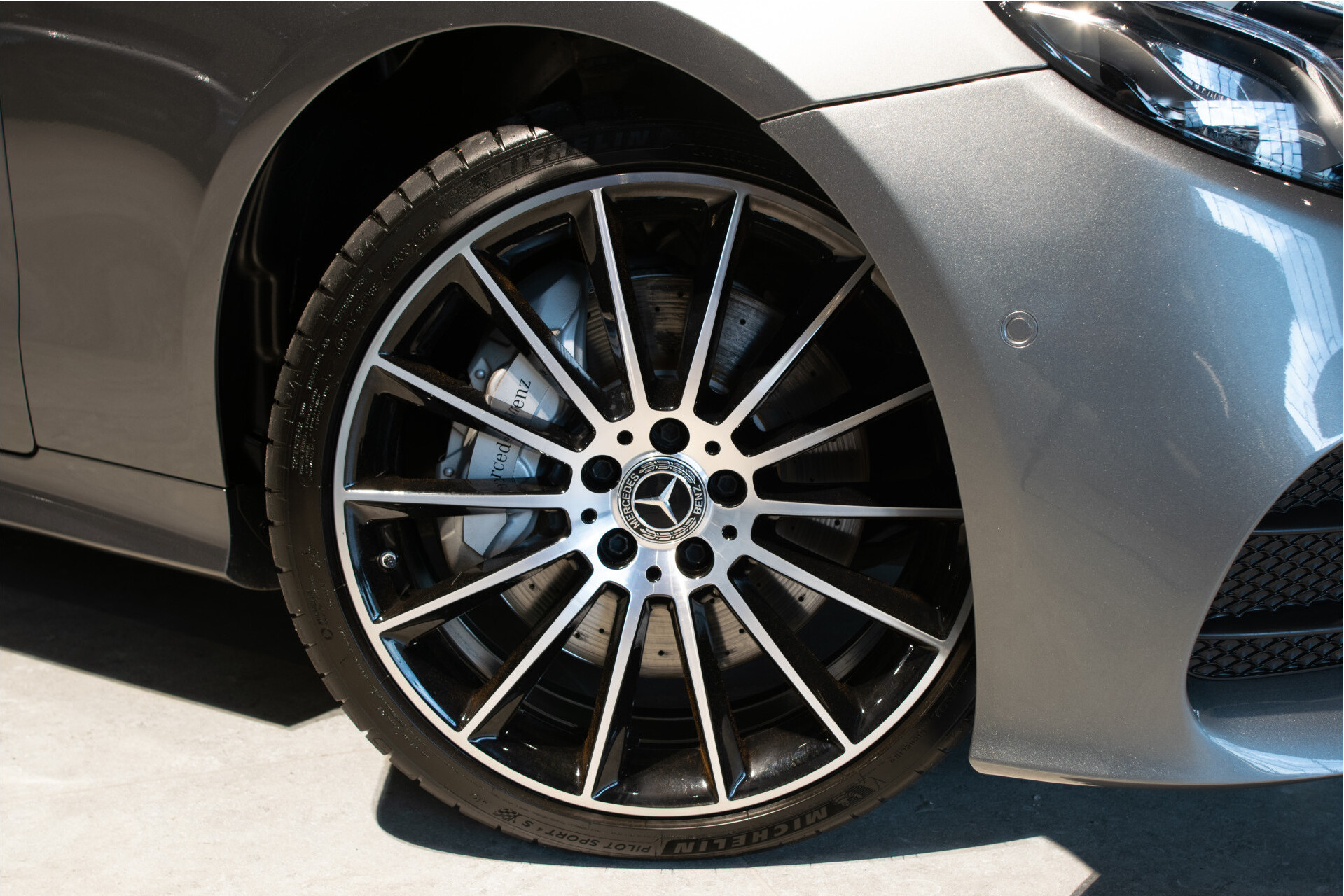 Mercedes-Benz E-Klasse Coupé 400 4-M AMG Night | ACC | Keyless | Soflclose | Mem | Panorama | Ambient | MULTIBEAM | 20" | New Service Foto 44