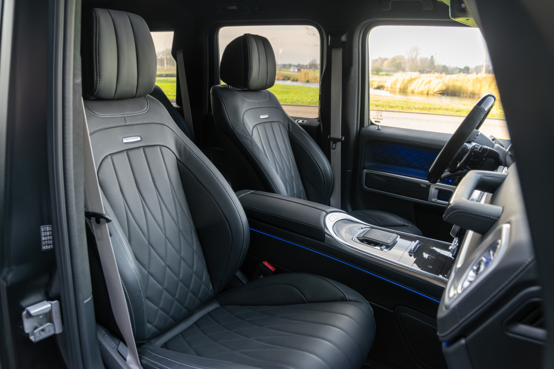 Mercedes-Benz G-Klasse AMG 63 Facelift Manufaktur | AMG Active Ride Control | Carbon | SUPERIOR | Night | Standkachel | Massage | ACC Foto 12