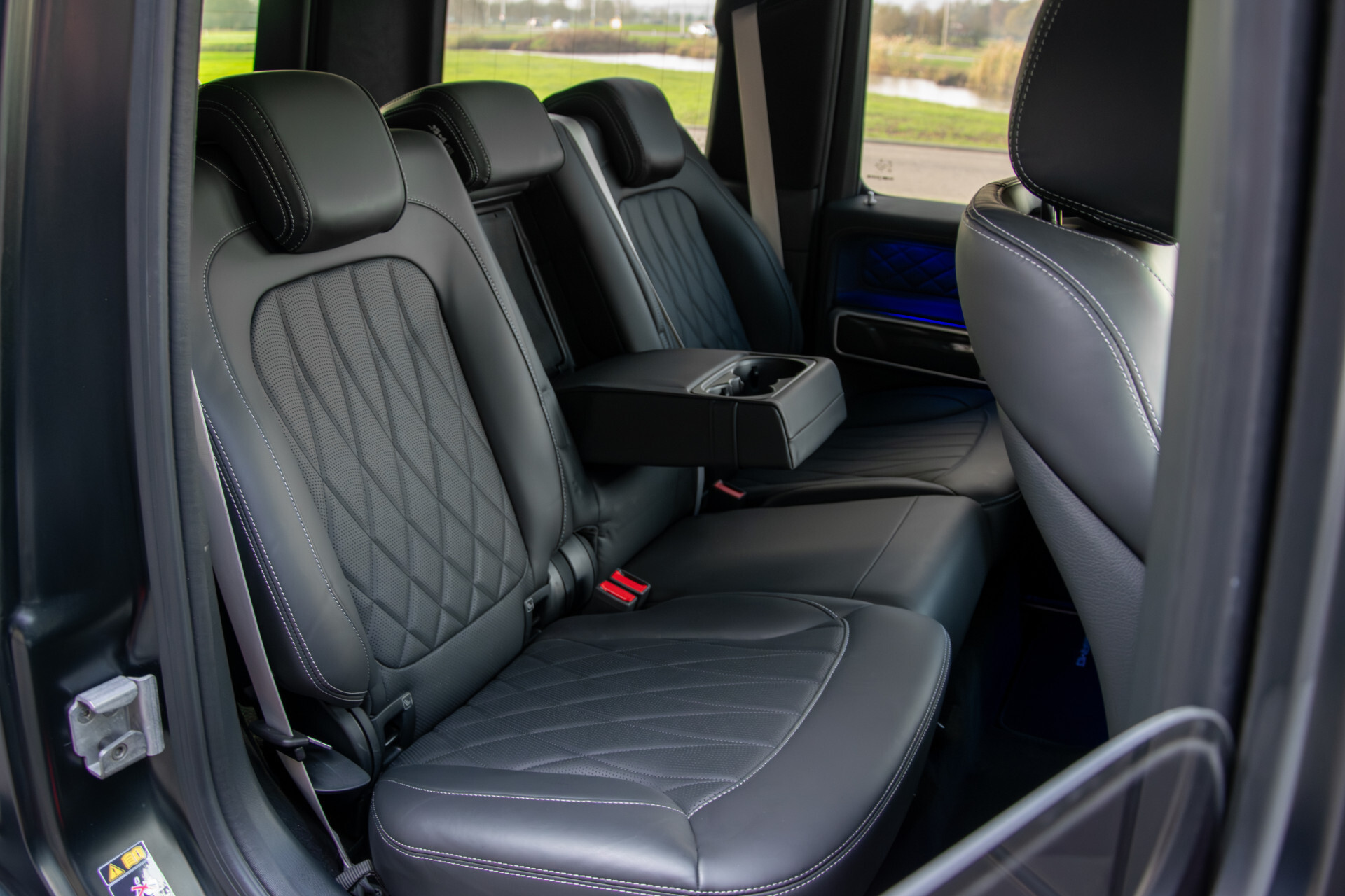 Mercedes-Benz G-Klasse AMG 63 Facelift Manufaktur | AMG Active Ride Control | Carbon | SUPERIOR | Night | Standkachel | Massage | ACC Foto 13