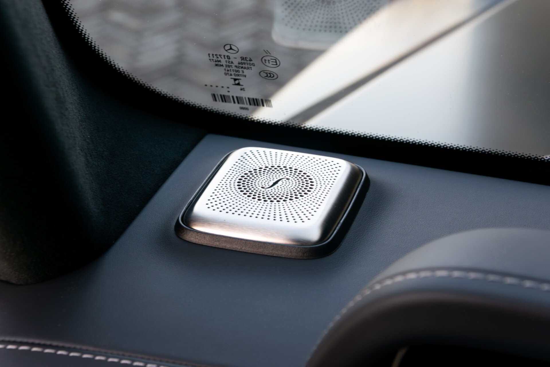 Mercedes-Benz G-Klasse AMG 63 Facelift Manufaktur | AMG Active Ride Control | Carbon | SUPERIOR | Night | Standkachel | Massage | ACC Foto 23