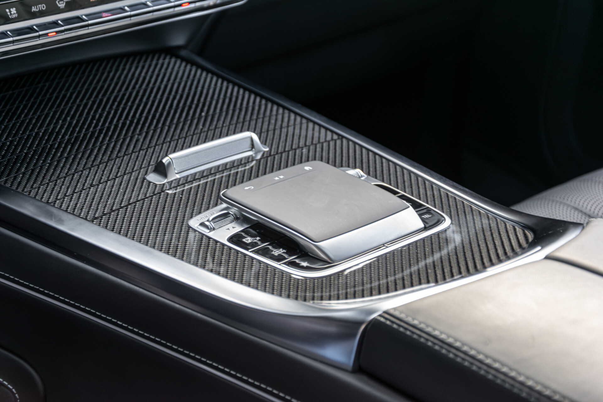 Mercedes-Benz G-Klasse AMG 63 Facelift Manufaktur | AMG Active Ride Control | Carbon | SUPERIOR | Night | Standkachel | Massage | ACC Foto 37