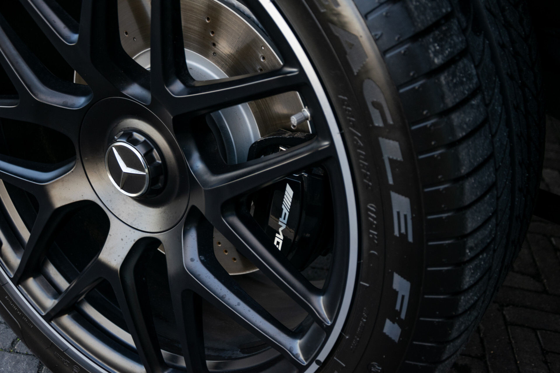 Mercedes-Benz G-Klasse AMG 63 Facelift Manufaktur | AMG Active Ride Control | Carbon | SUPERIOR | Night | Standkachel | Massage | ACC Foto 58