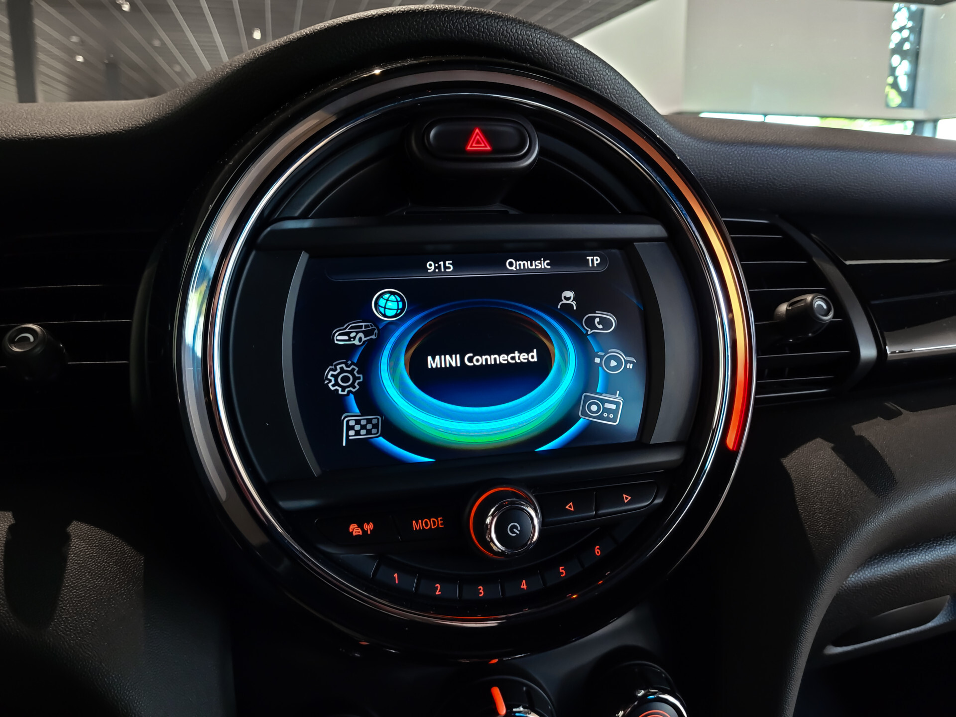 MINI 1.5 Cooper Business BLACK NL auto | Cruise | New service | LM velgen Foto 13