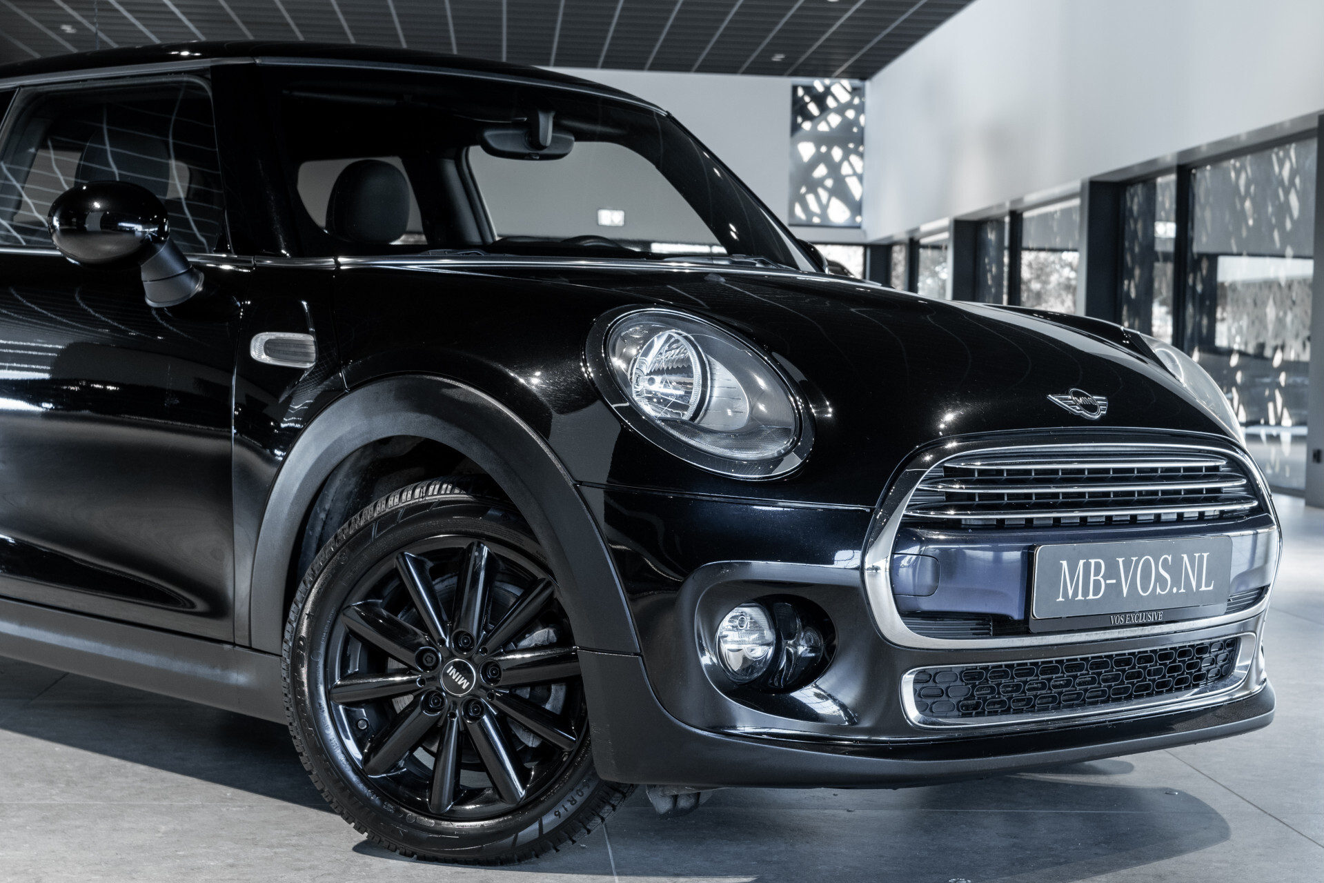 MINI 1.5 Cooper Business BLACK NL auto | Cruise | New service | LM velgen Foto 23