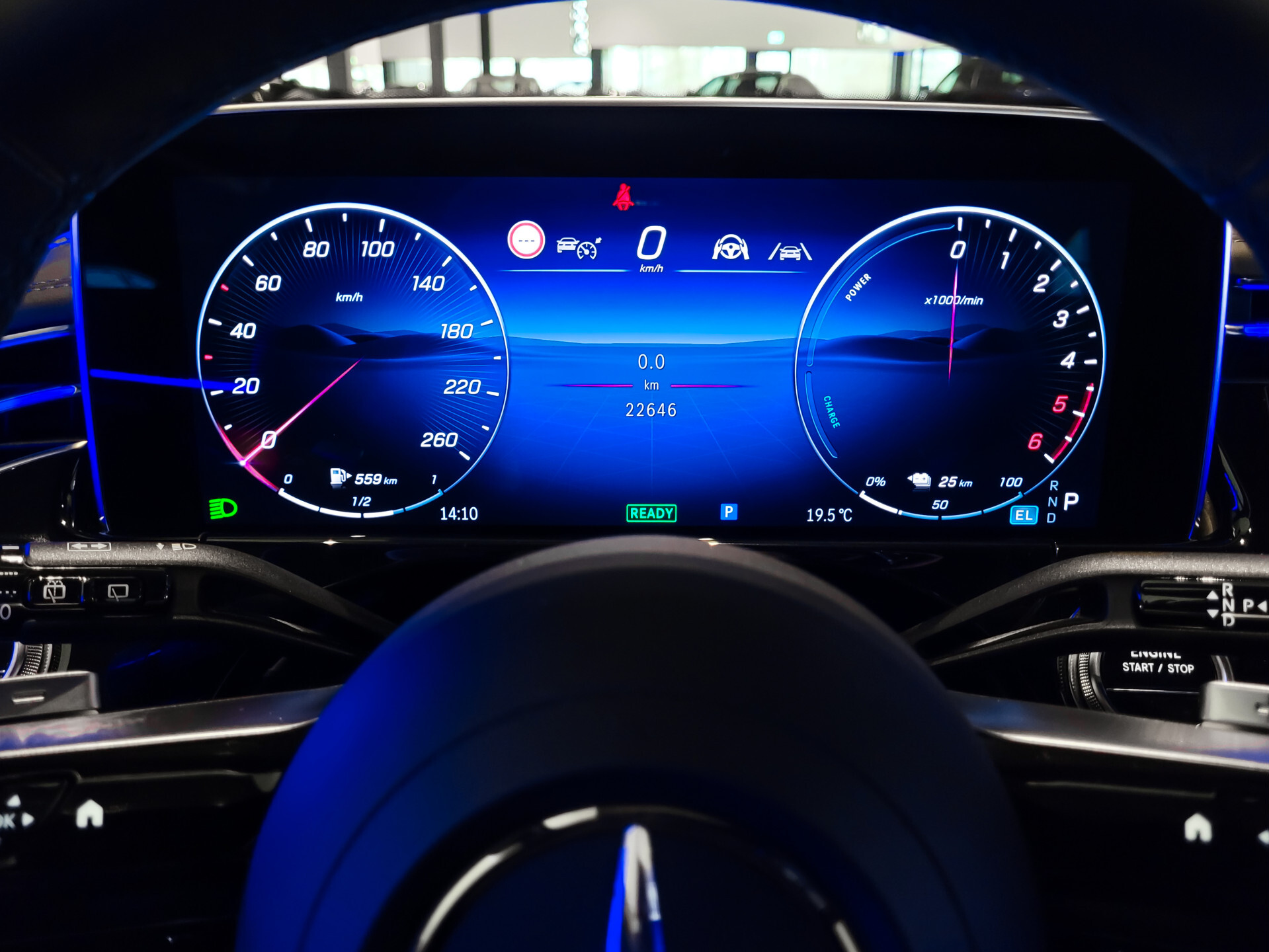 Mercedes-Benz E-Klasse Estate 300 de 4-M AMG Luchtvering | ACC | Keyless | Burmester 4D | Mem | Dynamic Light | Trekhaak | 360 Foto 19