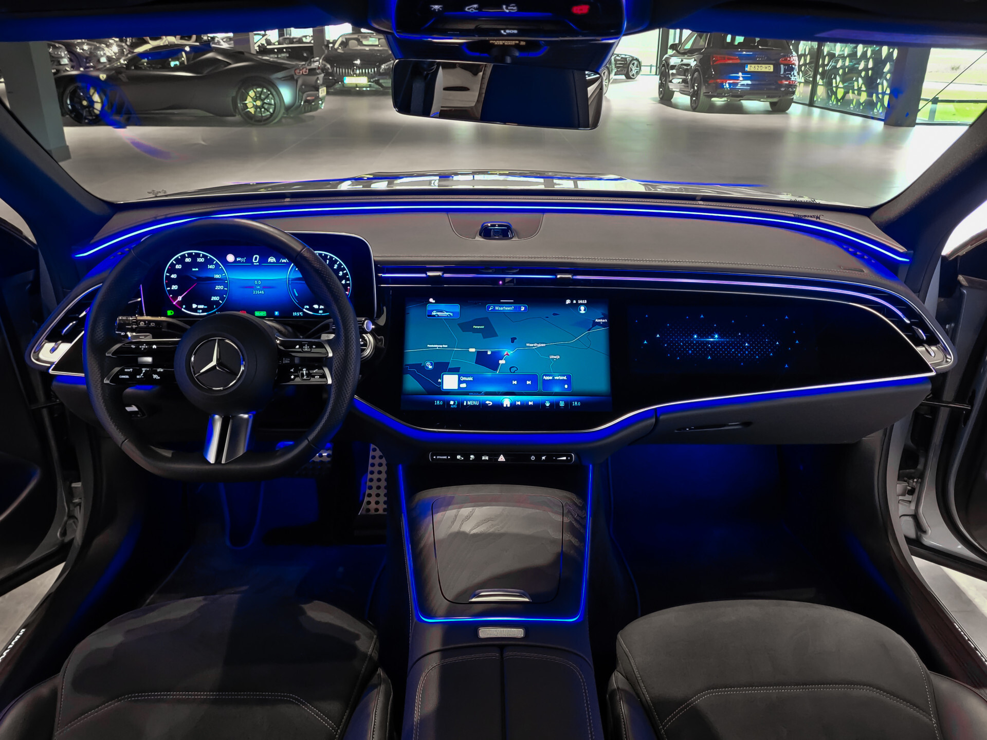 Mercedes-Benz E-Klasse Estate 300 de 4-M AMG Luchtvering | ACC | Keyless | Burmester 4D | Mem | Dynamic Light | Trekhaak | 360 Foto 23