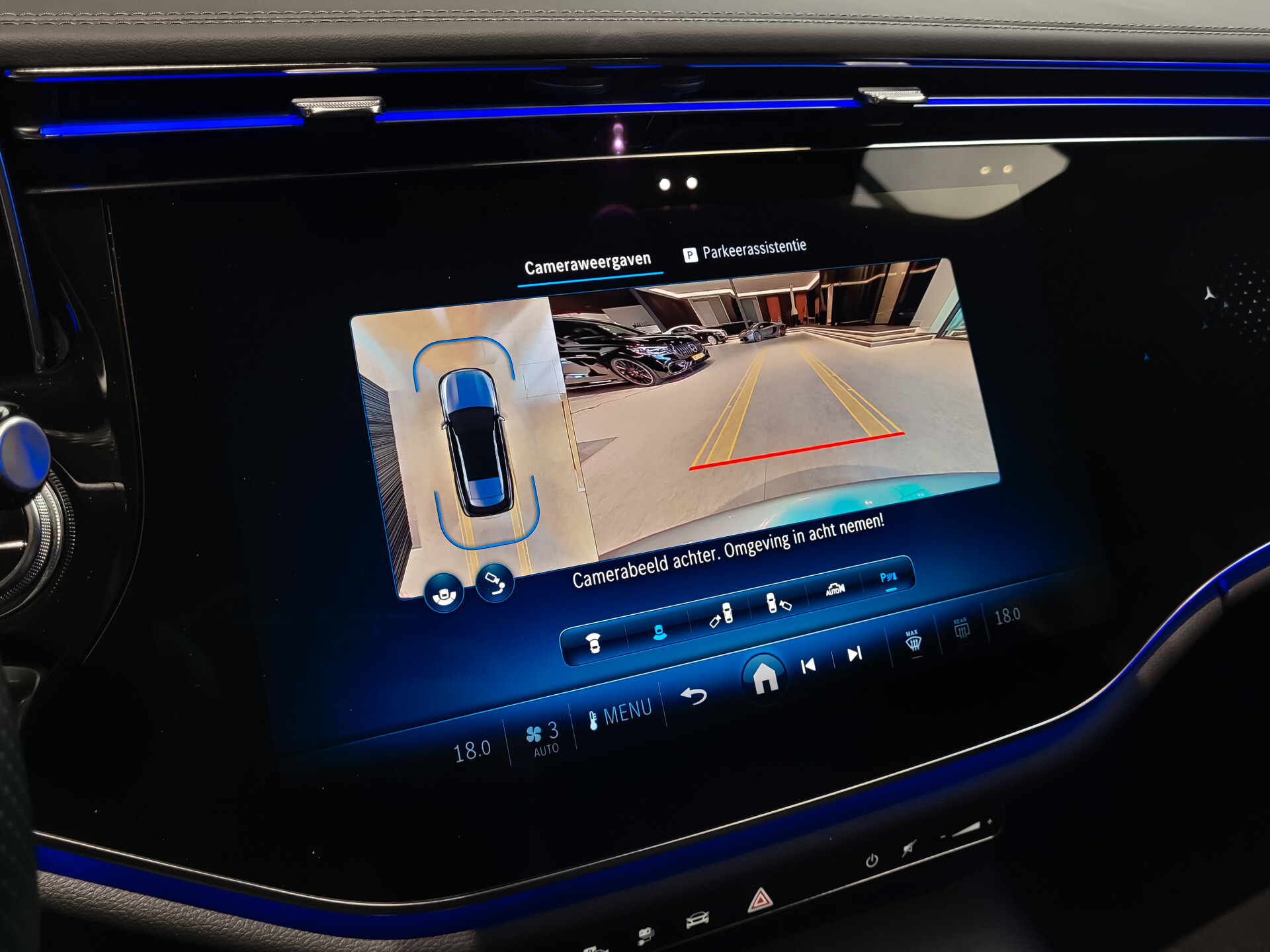 Mercedes-Benz E-Klasse Estate 300 de 4-M AMG Luchtvering | ACC | Keyless | Burmester 4D | Mem | Dynamic Light | Trekhaak | 360 Foto 31