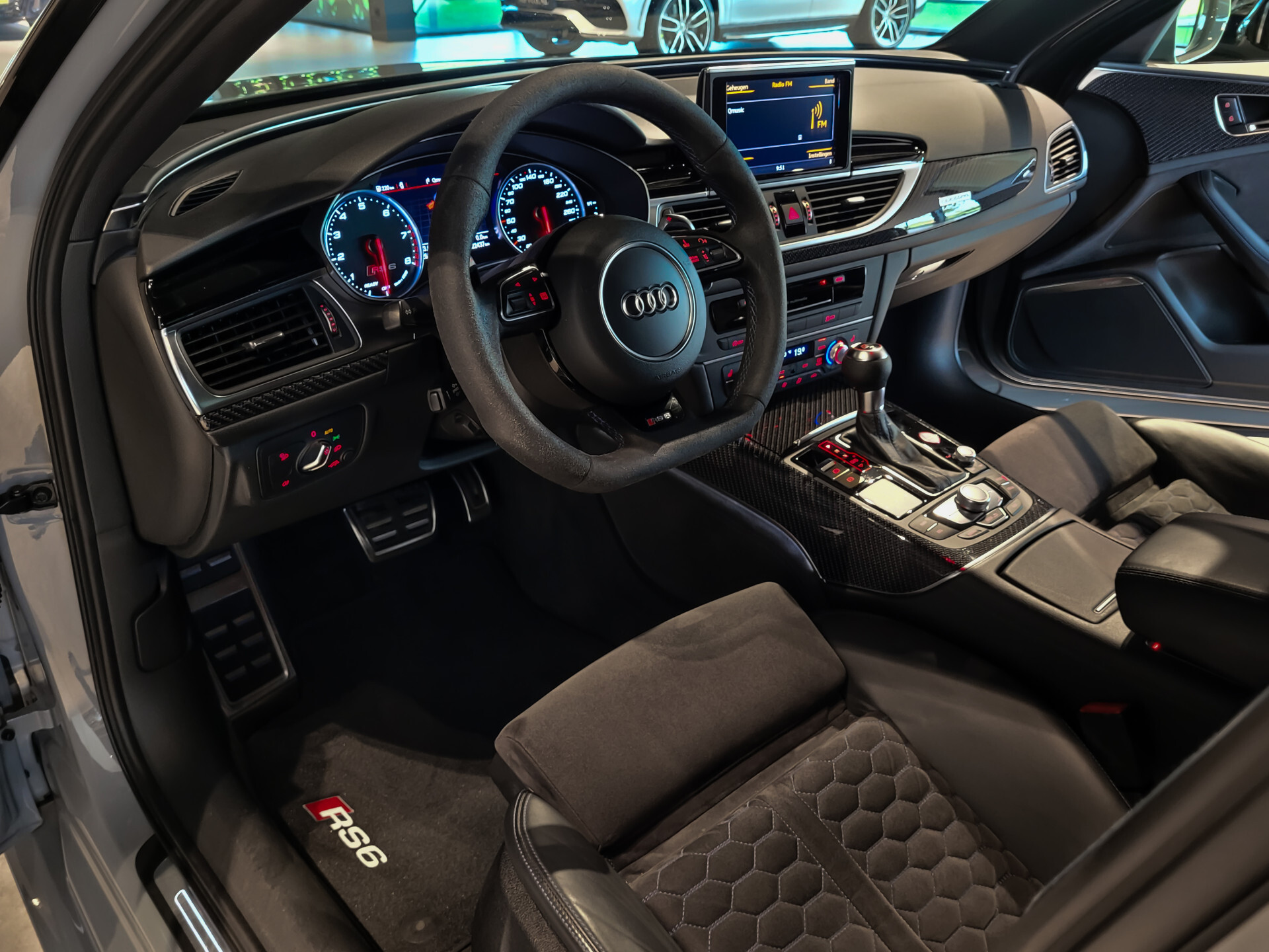 Audi A6 Avant 4.0 TFSI RS 6 Quattro Performance Carbon | Nardo | Memory | 21" | Matric LED | Bose Foto 18