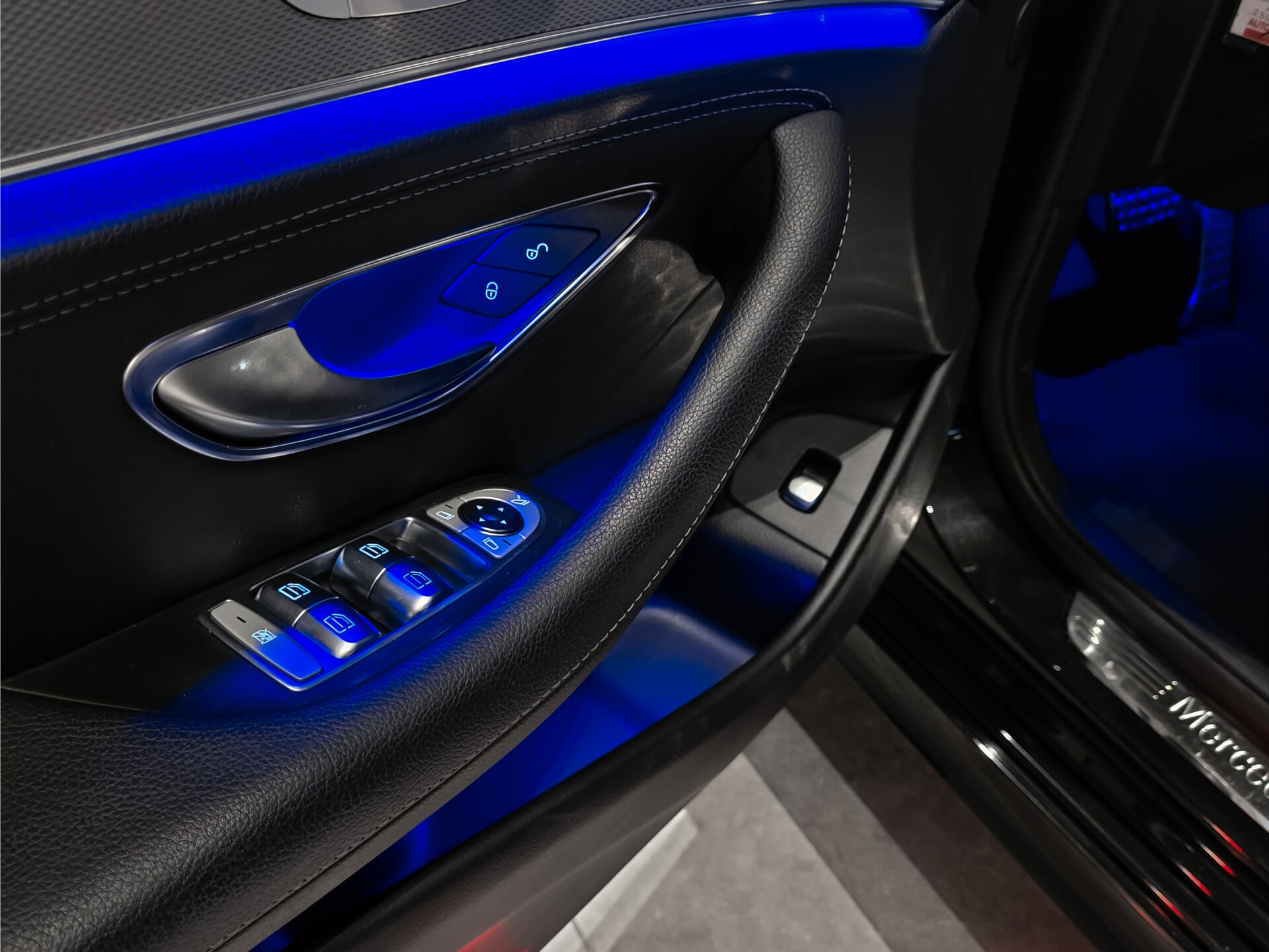 Mercedes-Benz E-Klasse 350 d AMG Luchtvering | Keyless | ACC | Mem | Burmester | Dak | Nappa | HUD | 360\BTW Foto 11