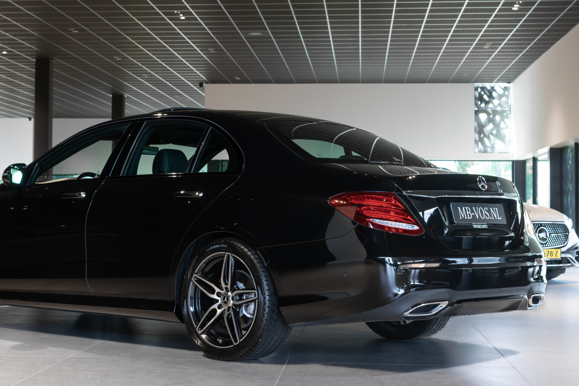 Mercedes-Benz E-Klasse 350 d AMG Luchtvering | Keyless | ACC | Mem | Burmester | Dak | Nappa | HUD | 360\BTW Foto 41