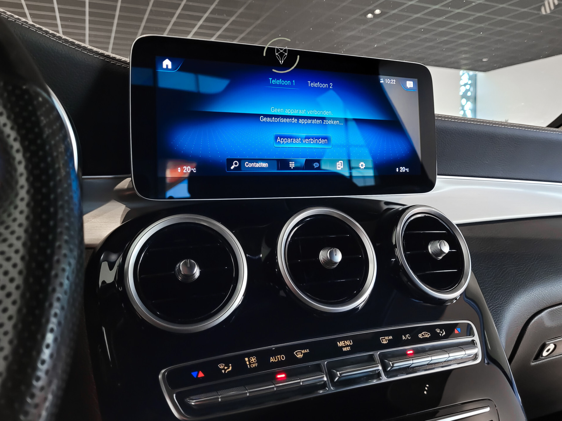 Mercedes-Benz GLC 200 4-M AMG Night | Panorama | 20" | Trekhaak | MBUX | Spoorpakket | Sfeerverlichting | Treeplanken | New Service Foto 14