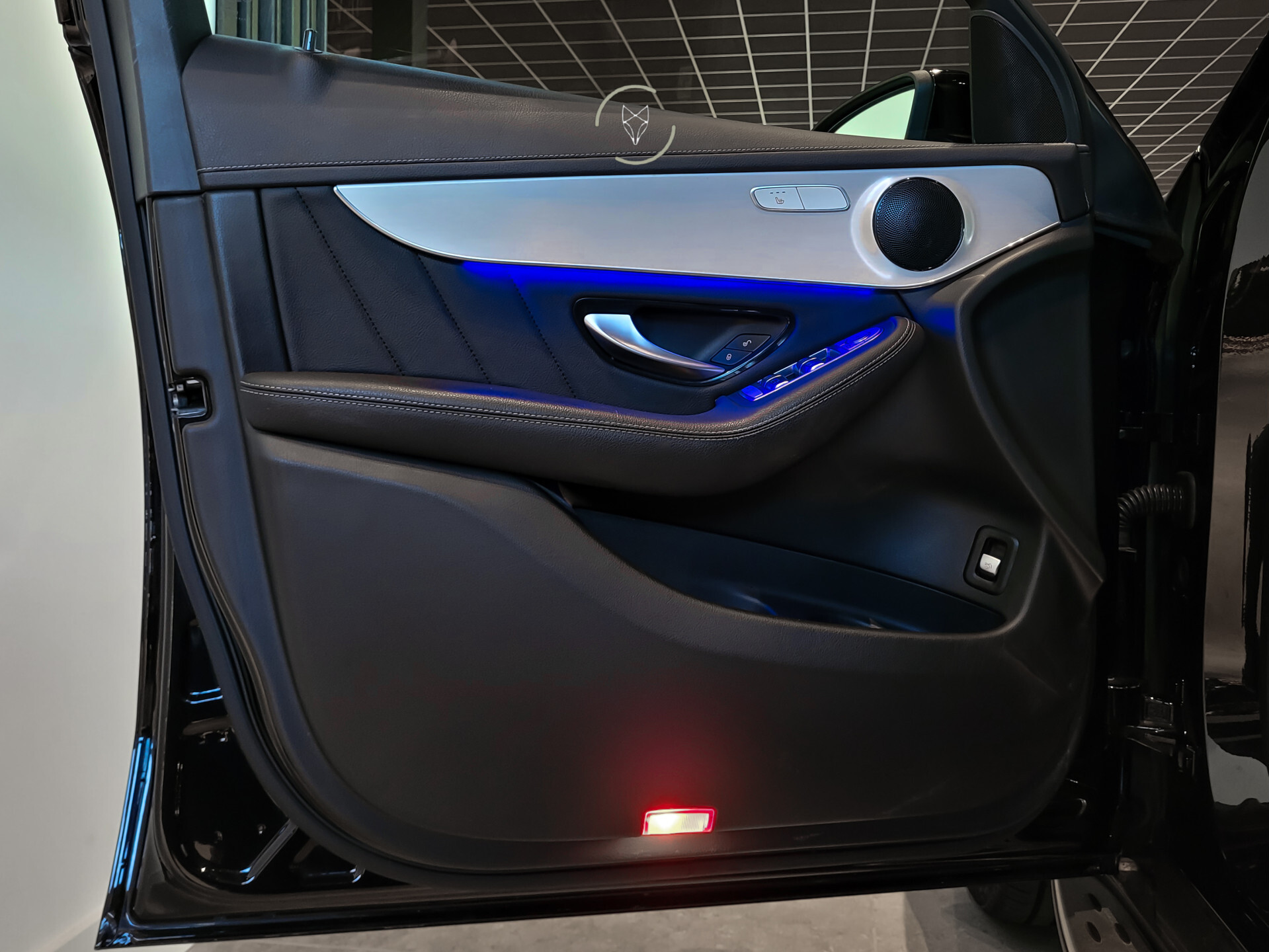 Mercedes-Benz GLC 200 4-M AMG Night | Panorama | 20" | Trekhaak | MBUX | Spoorpakket | Sfeerverlichting | Treeplanken | New Service Foto 23