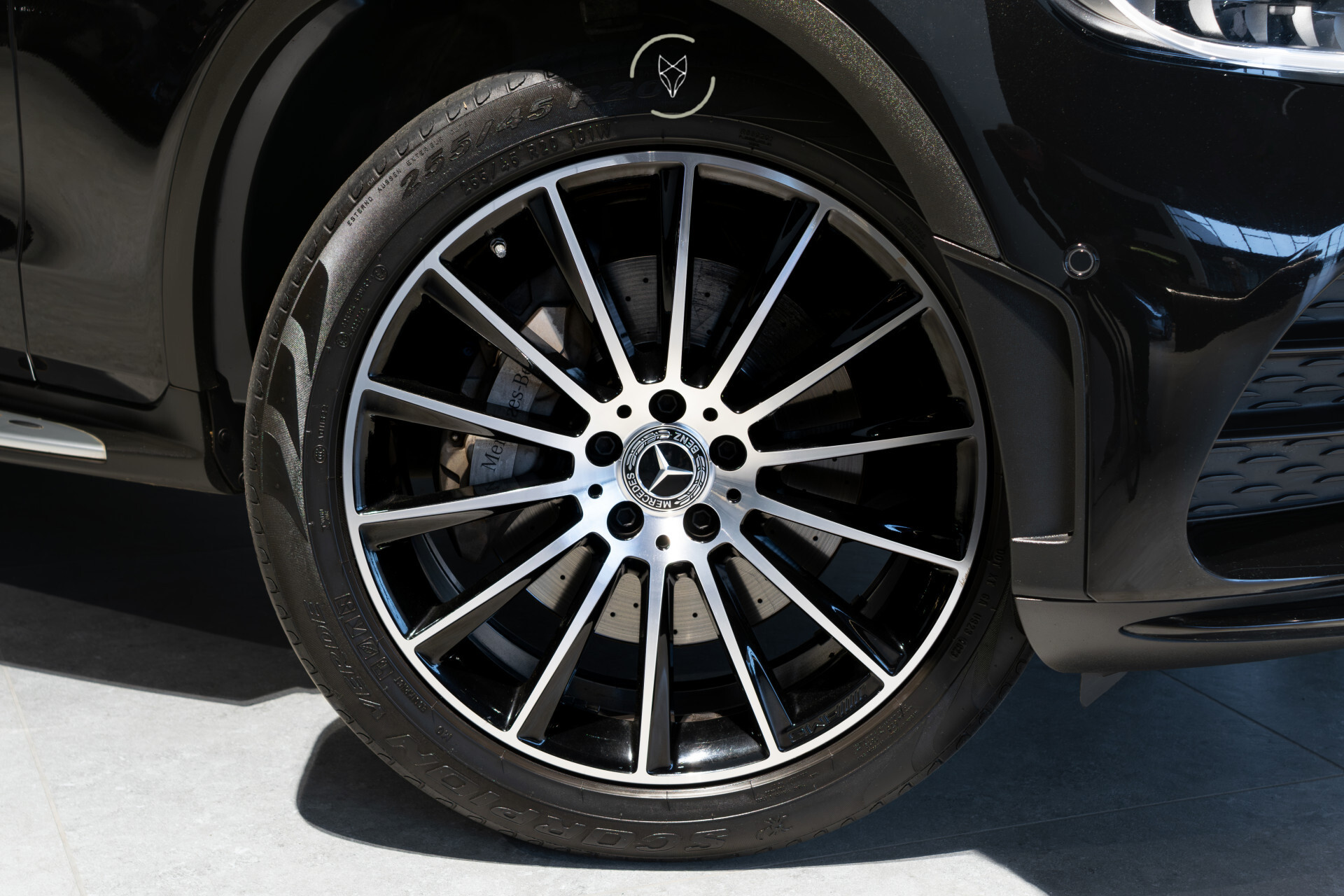 Mercedes-Benz GLC 200 4-M AMG Night | Panorama | 20" | Trekhaak | MBUX | Spoorpakket | Sfeerverlichting | Treeplanken | New Service Foto 8