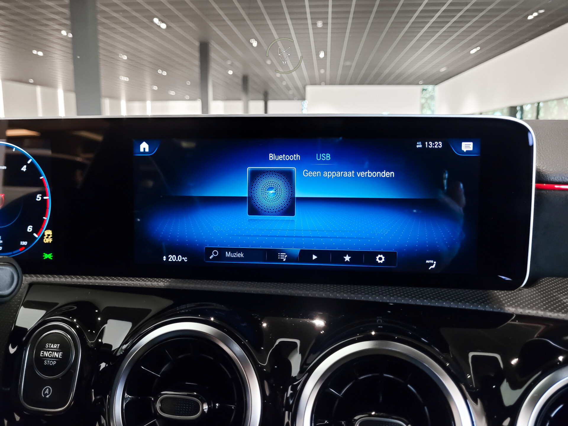 Mercedes-Benz A-Klasse 180 d AMG Night | Panorama | Widescreen | LED | MBUX Aut7 Foto 13