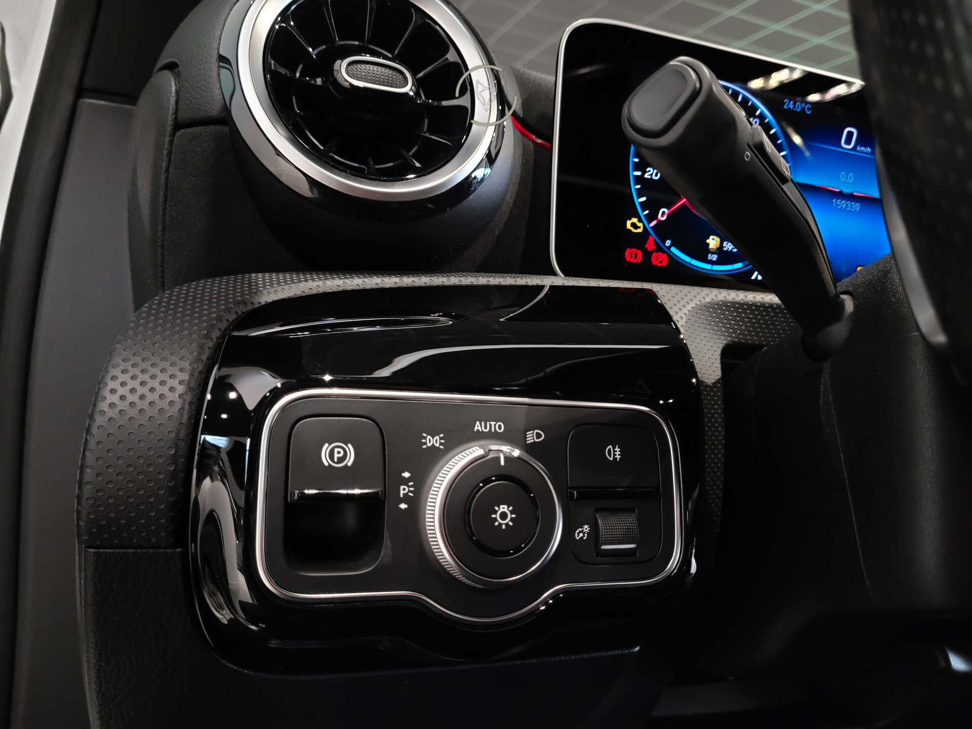 Mercedes-Benz A-Klasse 180 d AMG Night | Panorama | Widescreen | LED | MBUX Aut7 Foto 20