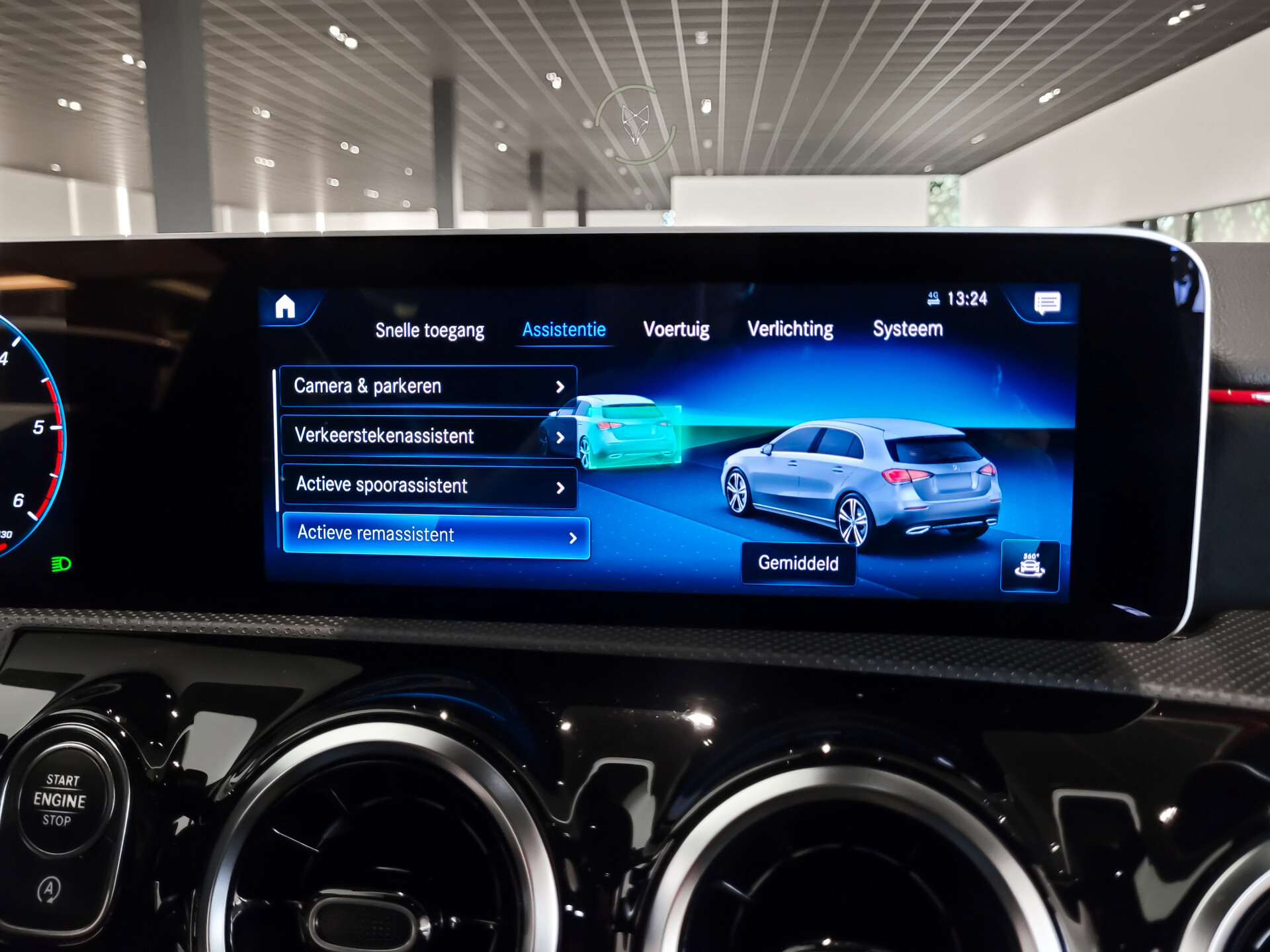 Mercedes-Benz A-Klasse 180 d AMG Night | Panorama | Widescreen | LED | MBUX Aut7 Foto 23